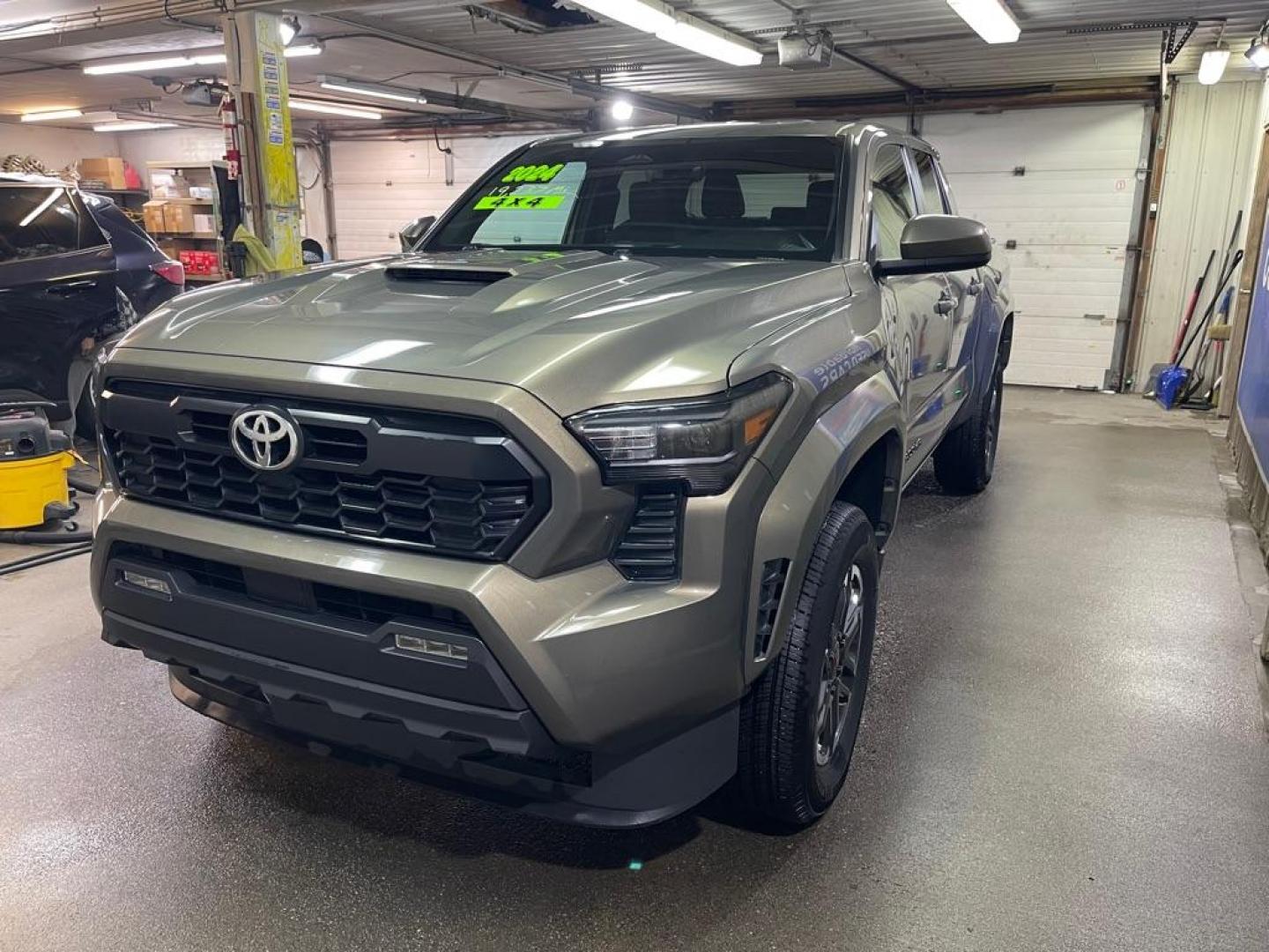 2024 BROWN TOYOTA TACOMA TRD-OFRD DOUBLE CAB (3TYLB5JN2RT) with an 2.4L engine, Automatic transmission, located at 2525 S. Cushman, Fairbanks, AK, 99701, (907) 452-5707, 64.824036, -147.712311 - Photo#1