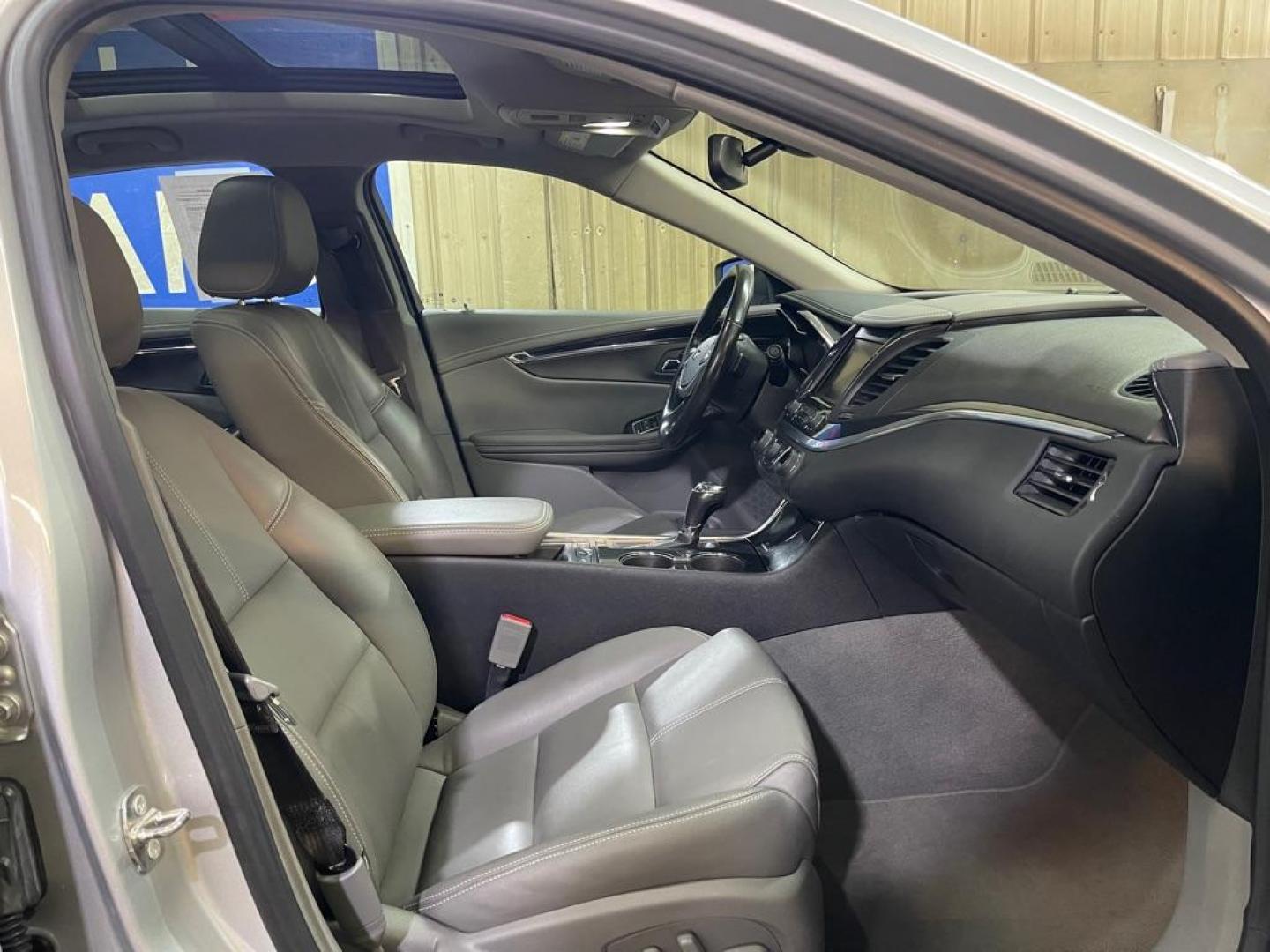 2019 SILVER CHEVROLET IMPALA LT (2G11Z5S38K9) with an 3.6L engine, Automatic transmission, located at 2525 S. Cushman, Fairbanks, AK, 99701, (907) 452-5707, 64.824036, -147.712311 - Photo#3