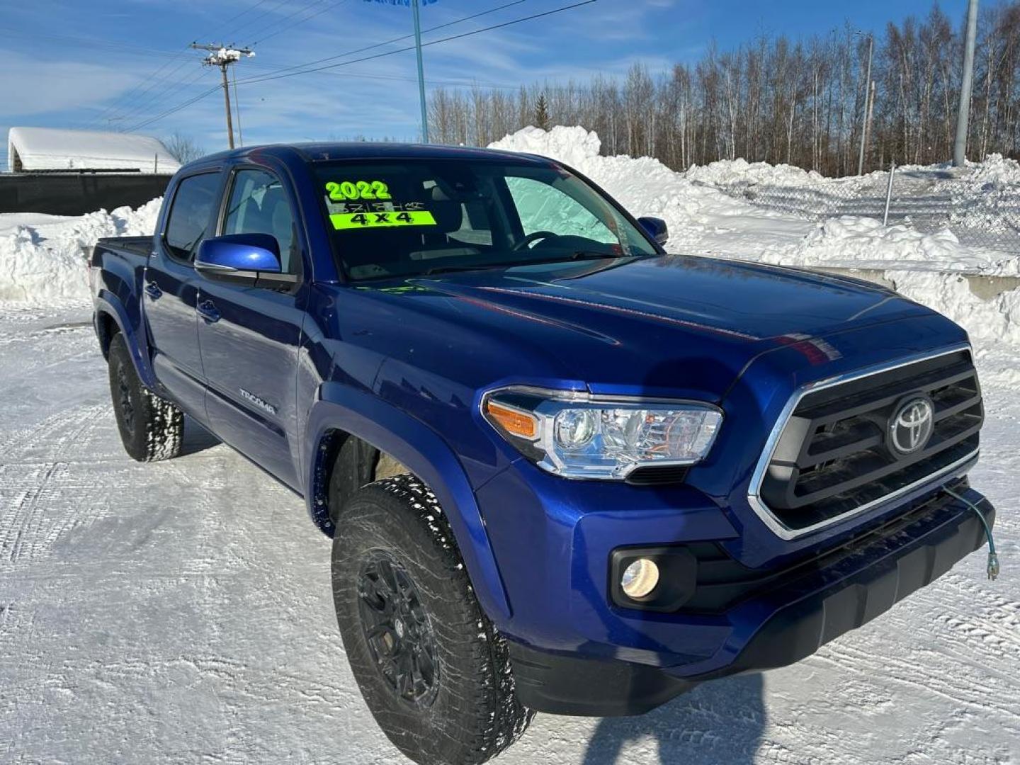 2022 BLUE TOYOTA TACOMA DOUBLE CAB (3TMCZ5AN6NM) with an 3.5L engine, Automatic transmission, located at 2525 S. Cushman, Fairbanks, AK, 99701, (907) 452-5707, 64.824036, -147.712311 - Photo#1