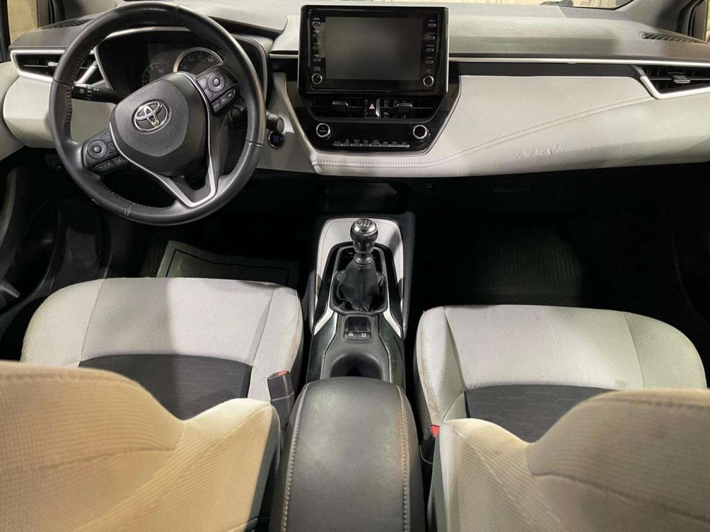 2019 WHITE TOYOTA COROLLA SE SE (JTNK4RBE1K3) with an 2.0L engine, Continuously Variable transmission, located at 2525 S. Cushman, Fairbanks, AK, 99701, (907) 452-5707, 64.824036, -147.712311 - Photo#5