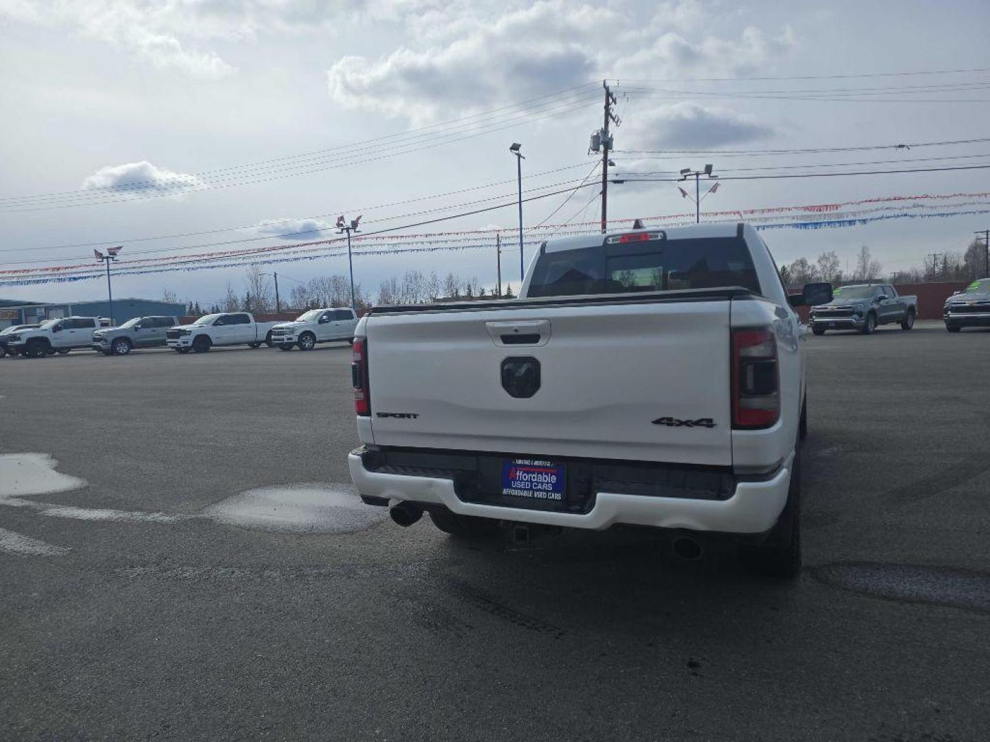 2019 WHITE RAM 1500 REBEL (1C6SRFLT4KN) with an 5.7L engine, Automatic transmission, located at 2525 S. Cushman, Fairbanks, AK, 99701, (907) 452-5707, 64.824036, -147.712311 - Photo#3