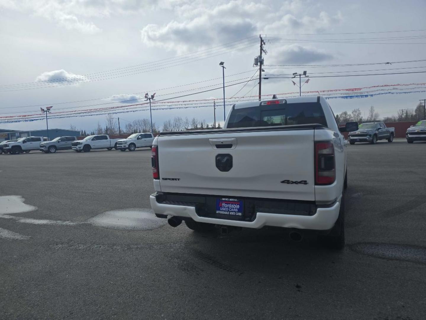 2019 WHITE RAM 1500 REBEL REBEL (1C6SRFLT4KN) with an 5.7L engine, Automatic transmission, located at 2525 S. Cushman, Fairbanks, AK, 99701, (907) 452-5707, 64.824036, -147.712311- Photo#3