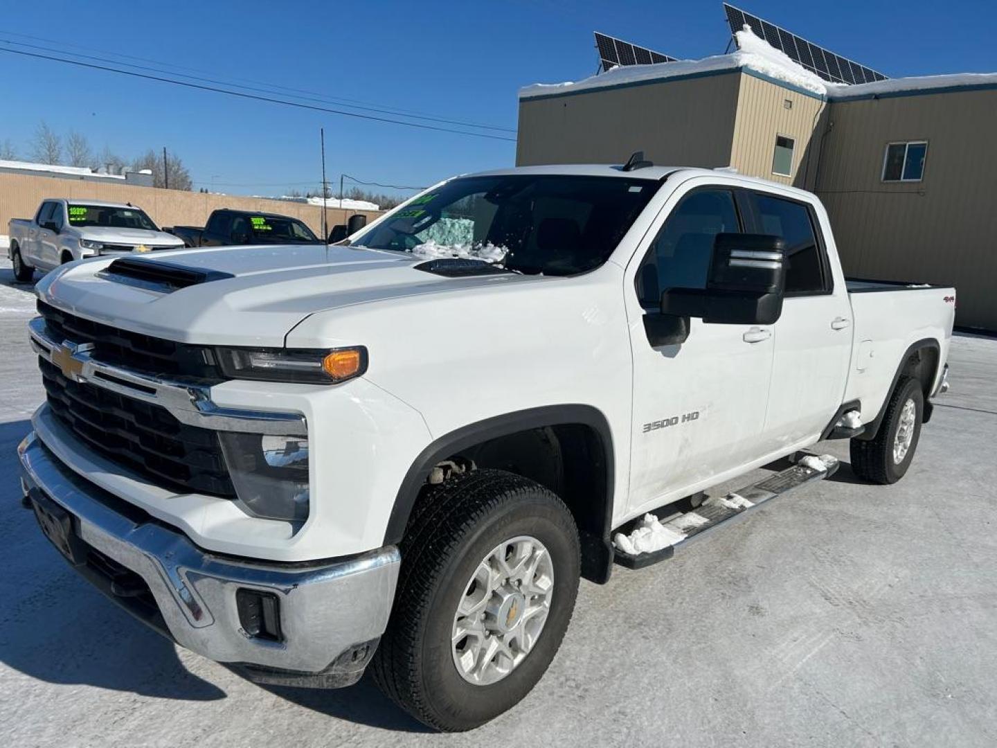 2024 WHITE CHEVROLET SILVERADO 3500 LT (1GC4YTEYXRF) with an 6.6L engine, Automatic transmission, located at 2525 S. Cushman, Fairbanks, AK, 99701, (907) 452-5707, 64.824036, -147.712311 - Photo#0