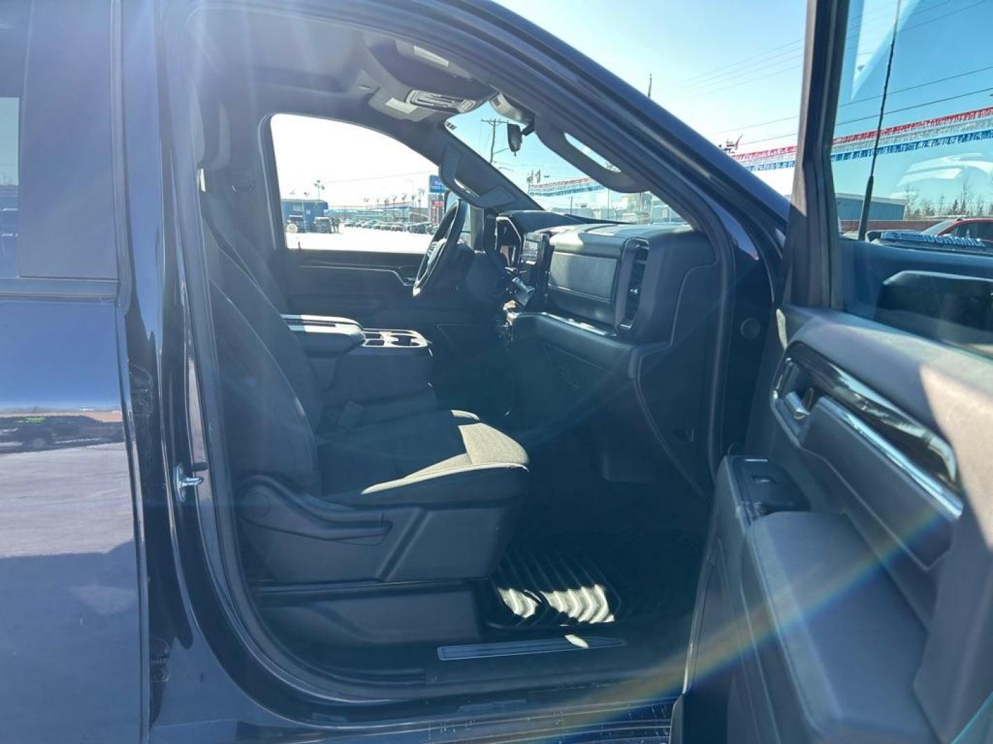 2024 GRAY CHEVROLET SILVERADO 3500 LT (1GC4YTEYXRF) with an 6.6L engine, Automatic transmission, located at 2525 S. Cushman, Fairbanks, AK, 99701, (907) 452-5707, 64.824036, -147.712311 - Photo#4