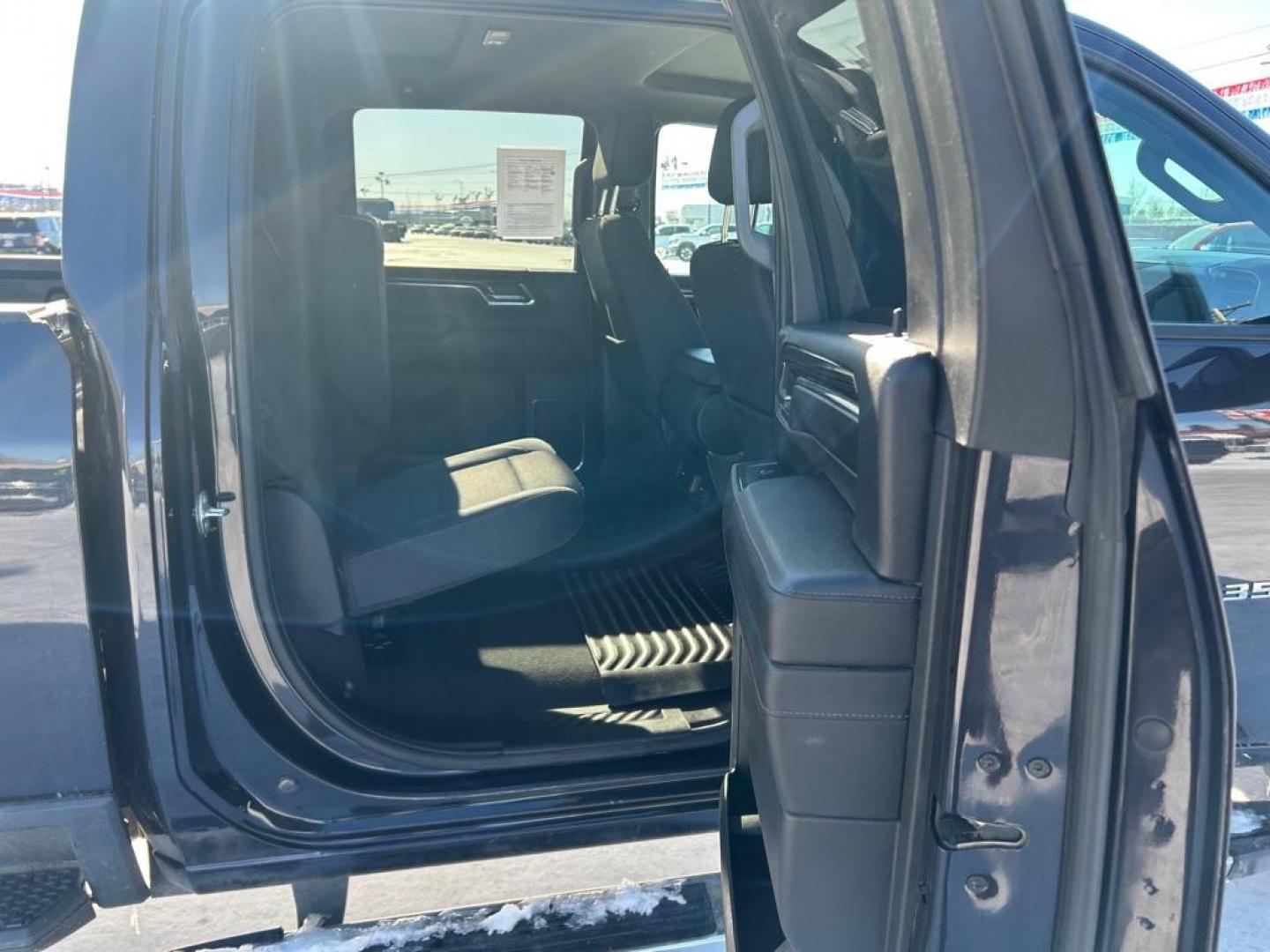 2024 GRAY CHEVROLET SILVERADO 3500 LT (1GC4YTEYXRF) with an 6.6L engine, Automatic transmission, located at 2525 S. Cushman, Fairbanks, AK, 99701, (907) 452-5707, 64.824036, -147.712311 - Photo#5