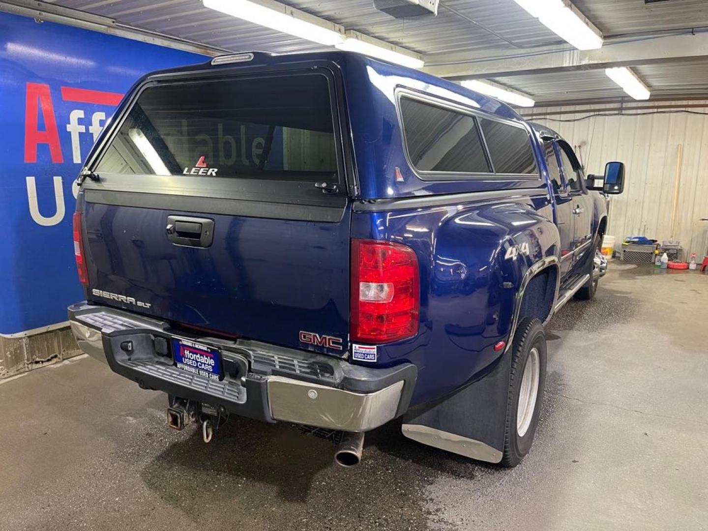 2013 BLUE GMC SIERRA DUALLY 3500 SLT (1GT524CGXDZ) with an 6.0L engine, Automatic transmission, located at 2525 S. Cushman, Fairbanks, AK, 99701, (907) 452-5707, 64.824036, -147.712311 - Photo#2