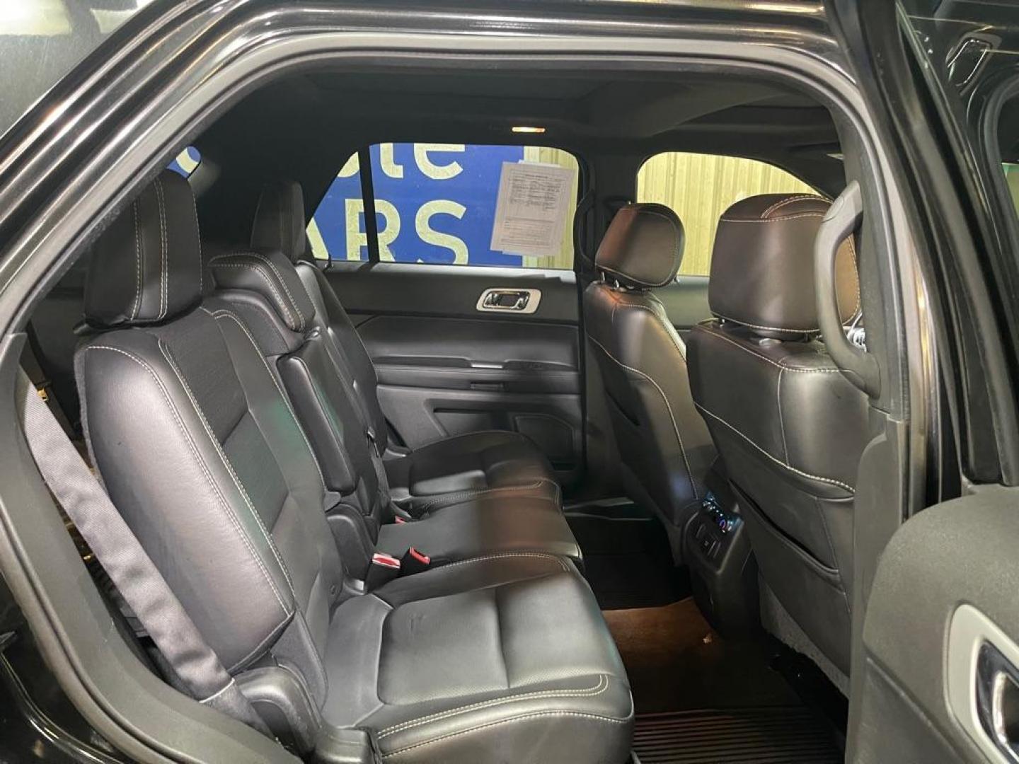 2015 BLACK FORD EXPLORER SPORT (1FM5K8GTXFG) with an 3.5L engine, Automatic transmission, located at 2525 S. Cushman, Fairbanks, AK, 99701, (907) 452-5707, 64.824036, -147.712311 - Photo#4