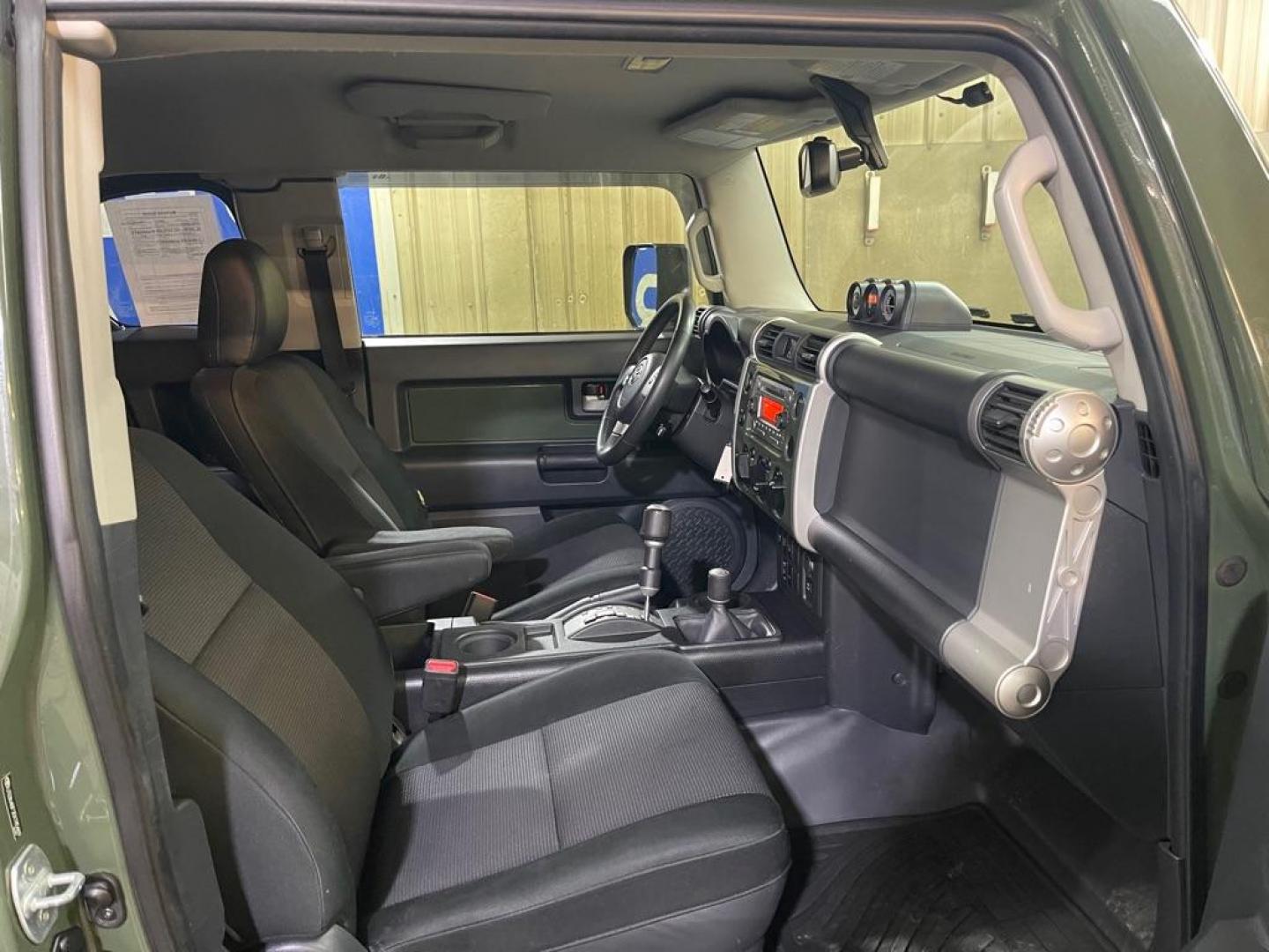 2014 GREEN TOYOTA FJ CRUISER (JTEBU4BF2EK) with an 4.0L engine, Automatic transmission, located at 2525 S. Cushman, Fairbanks, AK, 99701, (907) 452-5707, 64.824036, -147.712311 - Photo#3