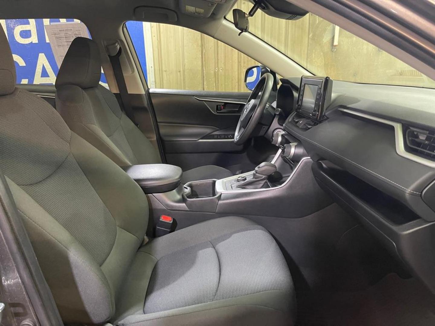 2022 GRAY TOYOTA RAV4 LE HYBRID LE (4T3LWRFV5NU) with an 2.5L engine, Continuously Variable transmission, located at 2525 S. Cushman, Fairbanks, AK, 99701, (907) 452-5707, 64.824036, -147.712311 - Photo#3