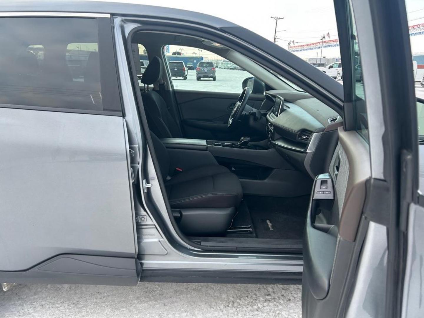 2023 GREY NISSAN ROGUE S (5N1BT3AB3PC) with an 1.5L engine, Continuously Variable transmission, located at 2525 S. Cushman, Fairbanks, AK, 99701, (907) 452-5707, 64.824036, -147.712311 - Photo#4