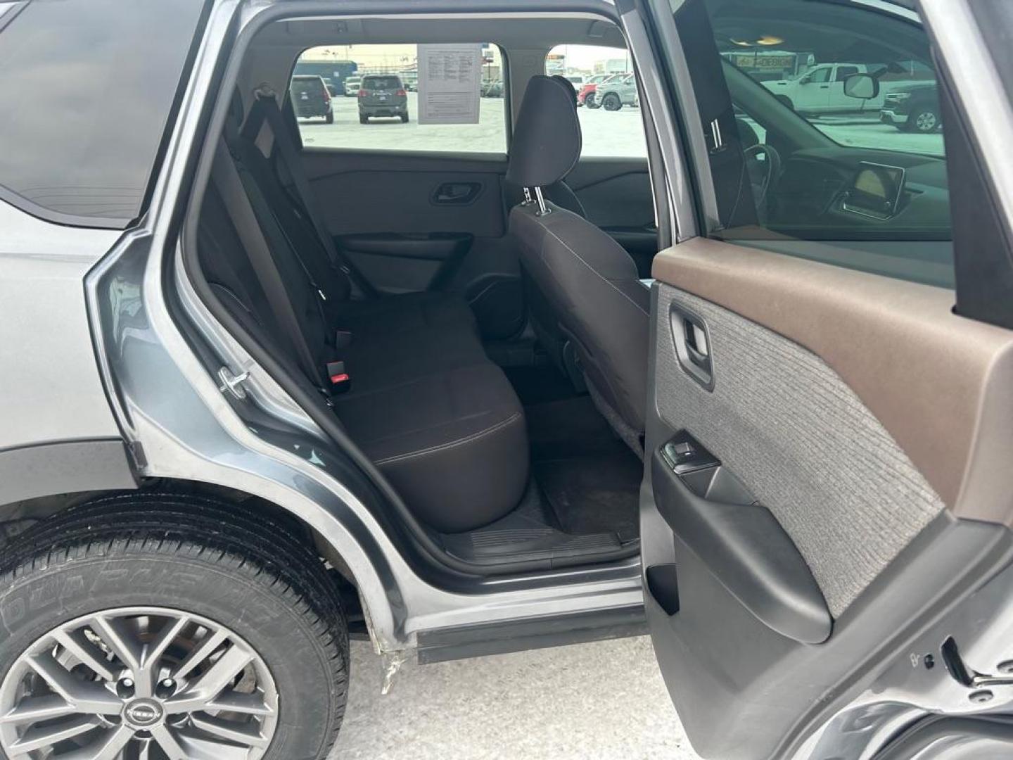 2023 GREY NISSAN ROGUE S (5N1BT3AB3PC) with an 1.5L engine, Continuously Variable transmission, located at 2525 S. Cushman, Fairbanks, AK, 99701, (907) 452-5707, 64.824036, -147.712311 - Photo#5