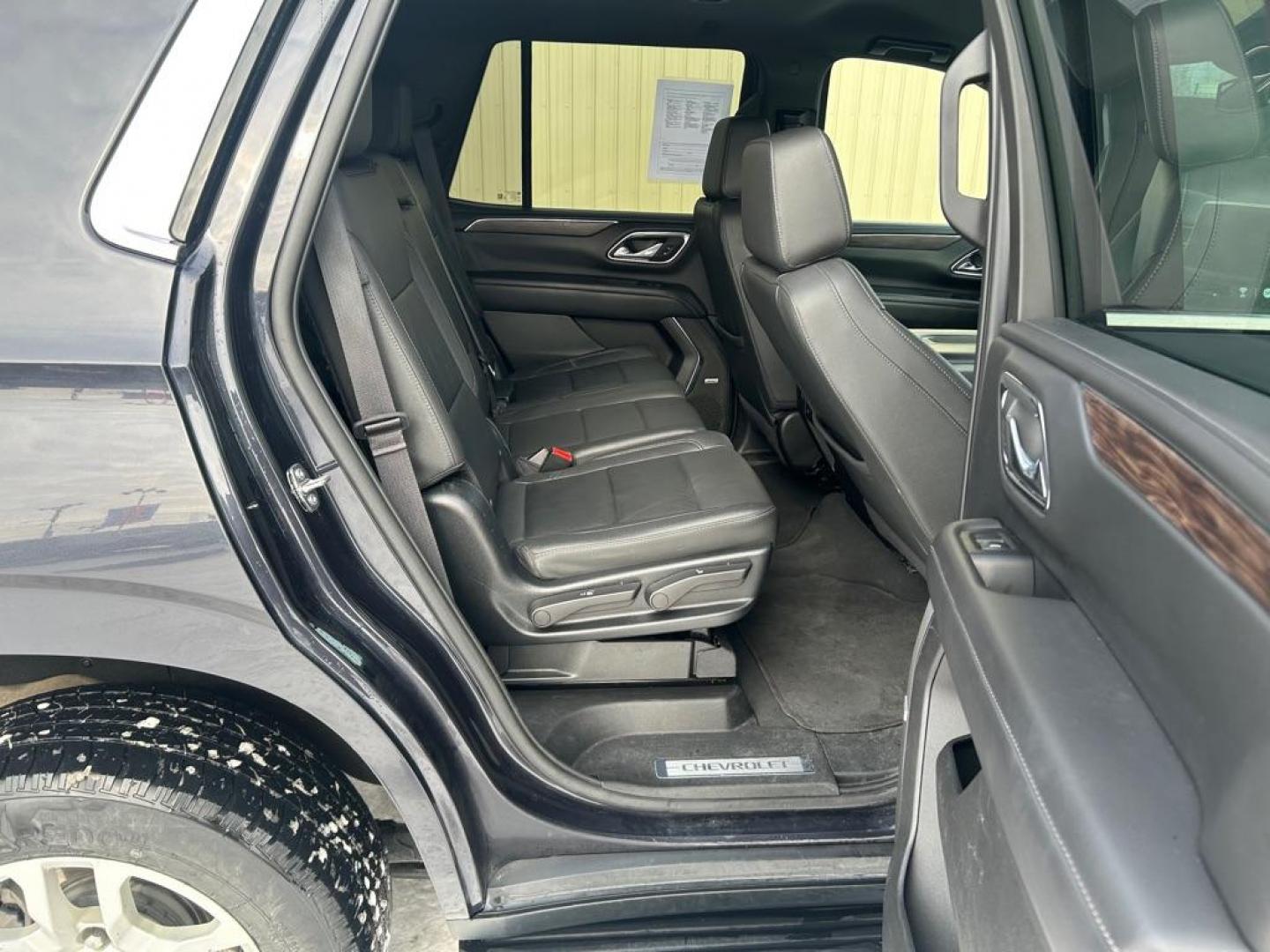 2023 GREY CHEVROLET TAHOE 1500 LT (1GNSKNKD9PR) with an 5.3L engine, Automatic transmission, located at 2525 S. Cushman, Fairbanks, AK, 99701, (907) 452-5707, 64.824036, -147.712311 - Photo#5