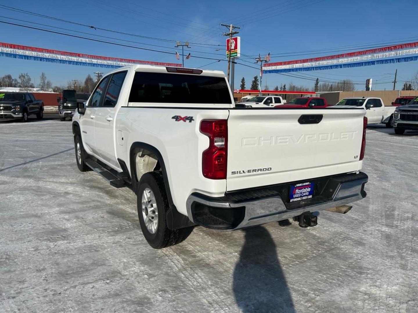 2024 WHITE CHEVROLET SILVERADO 2500 HEAVY DUTY LT (1GC4YNE74RF) with an 6.6L engine, Automatic transmission, located at 2525 S. Cushman, Fairbanks, AK, 99701, (907) 452-5707, 64.824036, -147.712311 - Photo#3