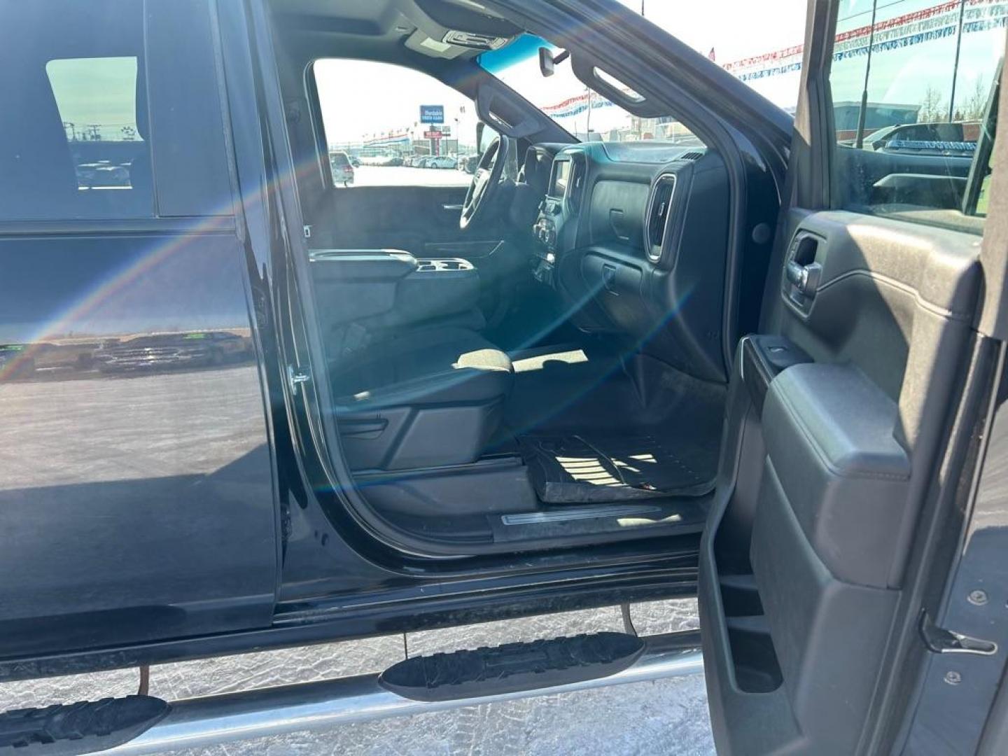 2023 BLACK CHEVROLET SILVERADO 2500 HEAVY DUTY LT (1GC4YNEY7PF) with an 6.6L engine, Automatic transmission, located at 2525 S. Cushman, Fairbanks, AK, 99701, (907) 452-5707, 64.824036, -147.712311 - Photo#4