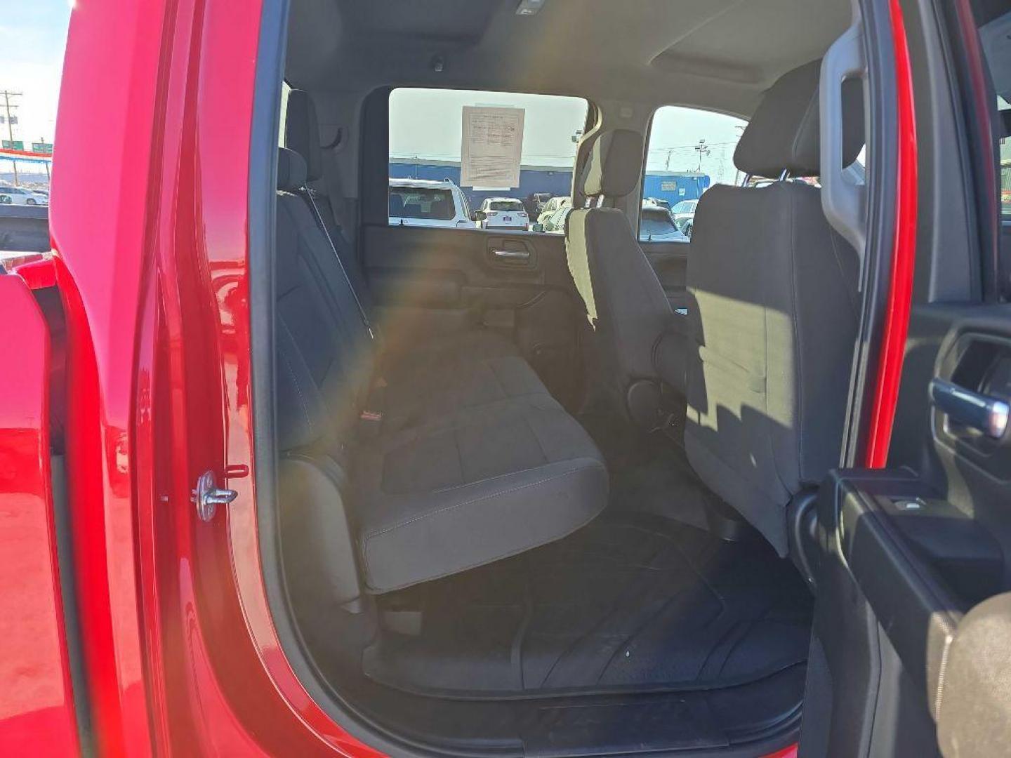 2021 RED CHEVROLET SILVERADO 2500 HEAVY DUTY LT (1GC4YNEY1MF) with an 6.6L engine, Automatic transmission, located at 2525 S. Cushman, Fairbanks, AK, 99701, (907) 452-5707, 64.824036, -147.712311 - Photo#5