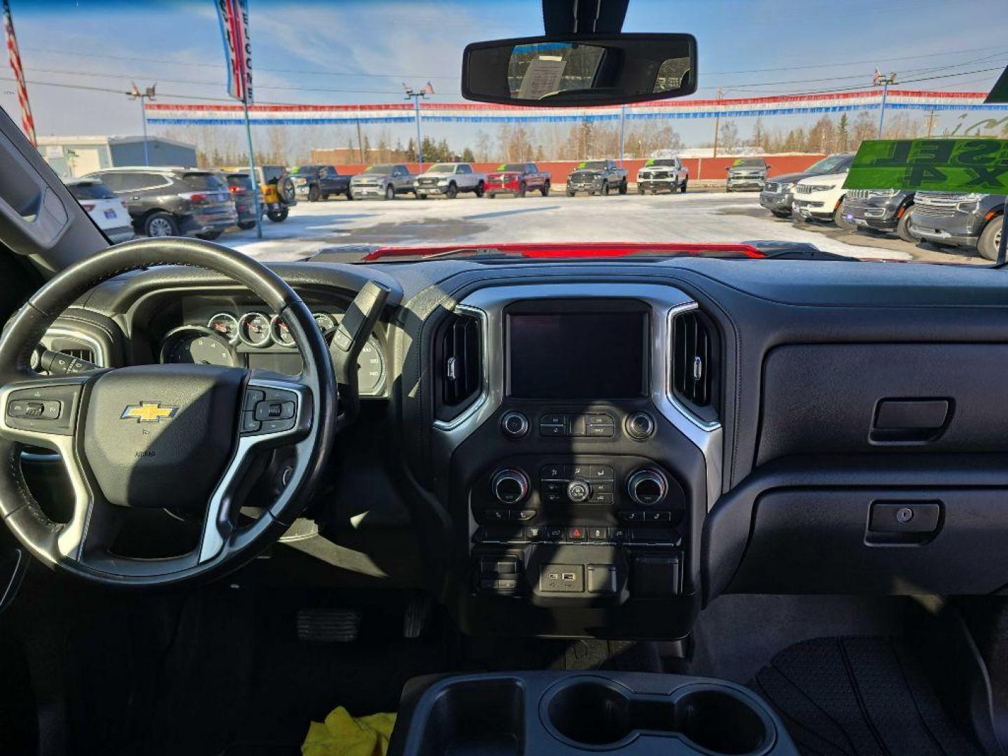 2021 RED CHEVROLET SILVERADO 2500 HEAVY DUTY LT (1GC4YNEY1MF) with an 6.6L engine, Automatic transmission, located at 2525 S. Cushman, Fairbanks, AK, 99701, (907) 452-5707, 64.824036, -147.712311 - Photo#6