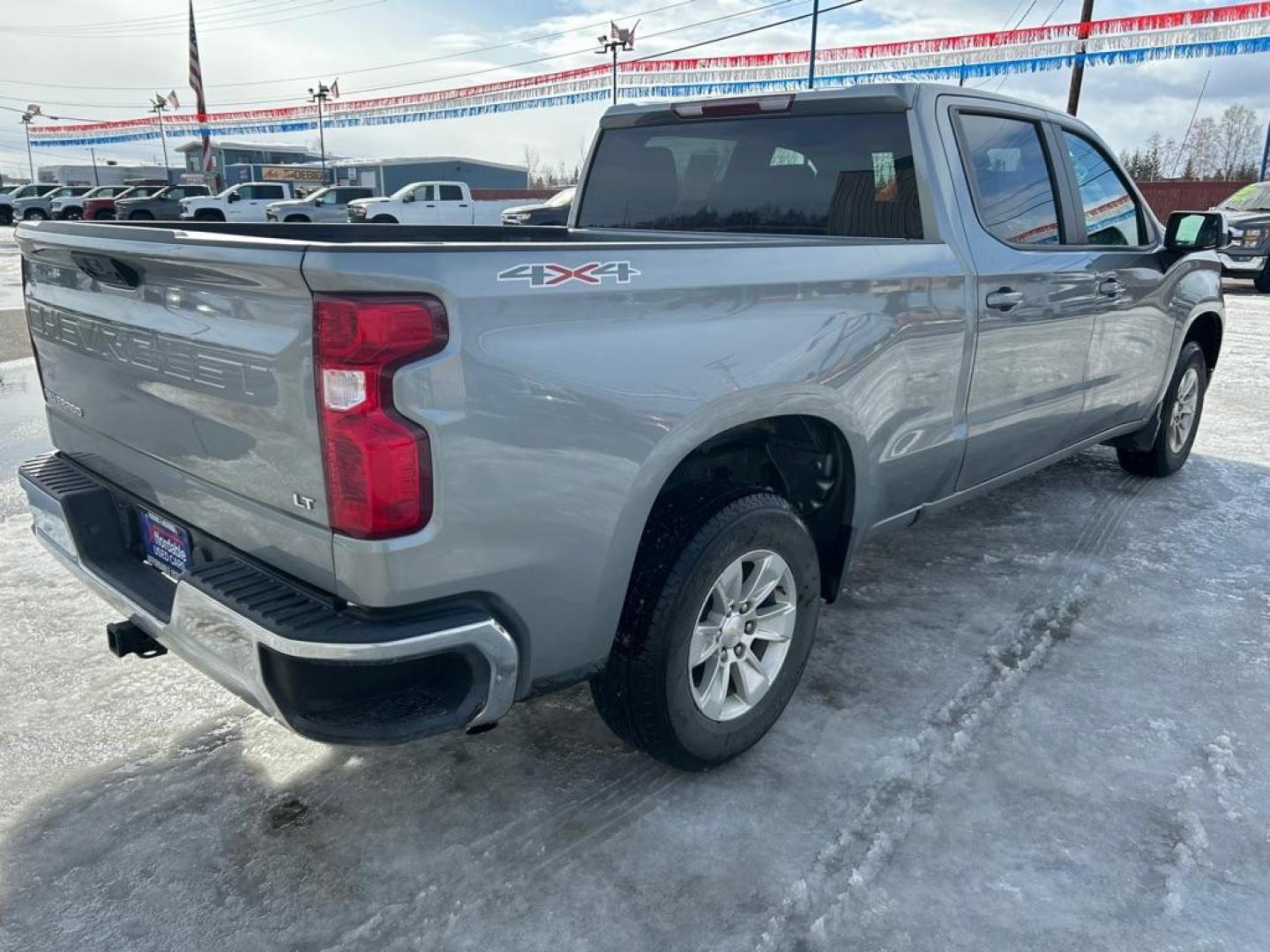 2023 SILVER CHEVROLET SILVERADO 1500 LT (1GCUDDED0PZ) with an 5.3L engine, Automatic transmission, located at 2525 S. Cushman, Fairbanks, AK, 99701, (907) 452-5707, 64.824036, -147.712311 - Photo#2