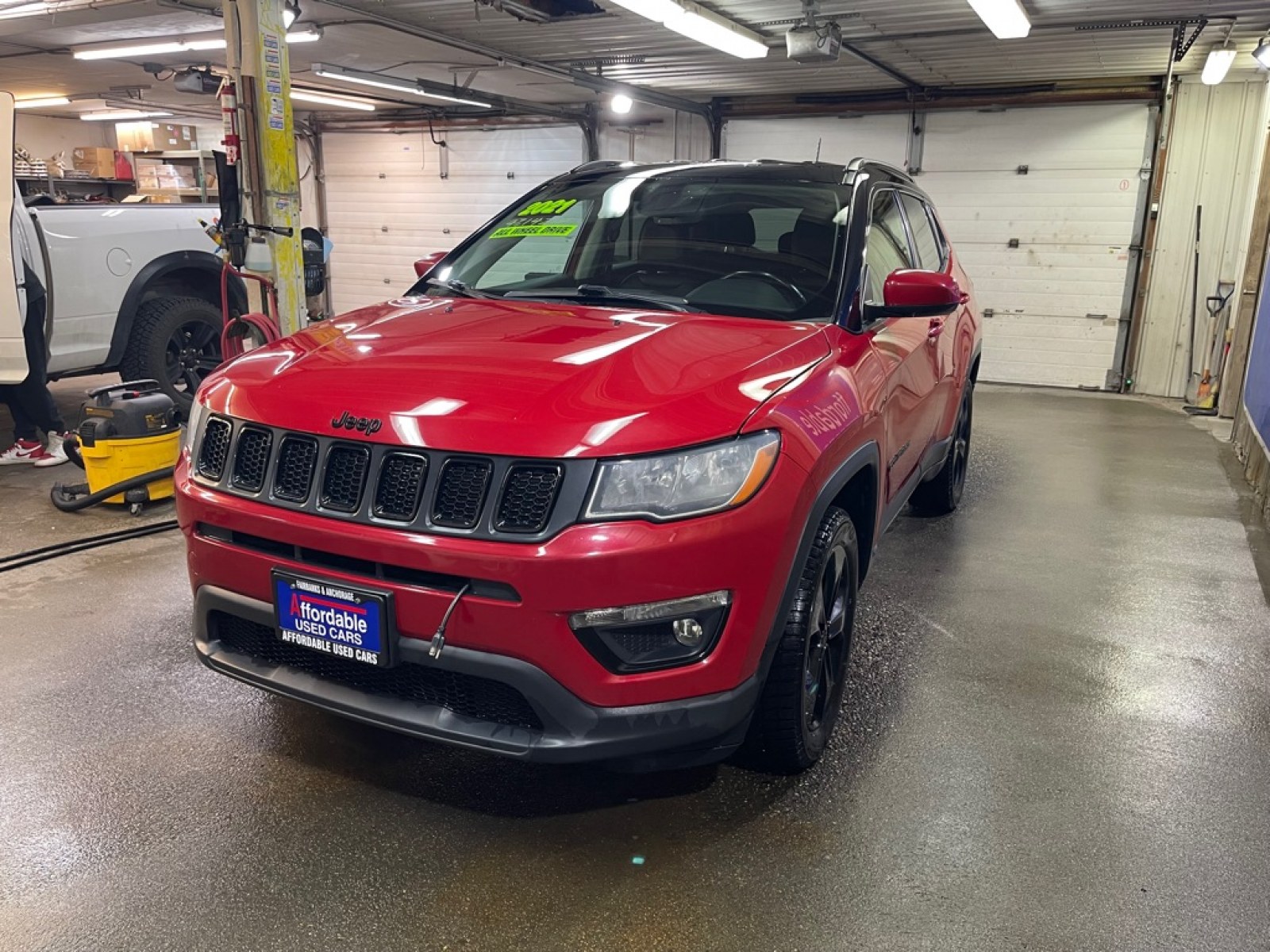 2021 RED JEEP COMPASS LATITUDE (3C4NJDBB7MT) with an 2.4L engine, Automatic transmission, located at 2525 S. Cushman, Fairbanks, AK, 99701, (907) 452-5707, 64.824036, -147.712311 - Photo#1