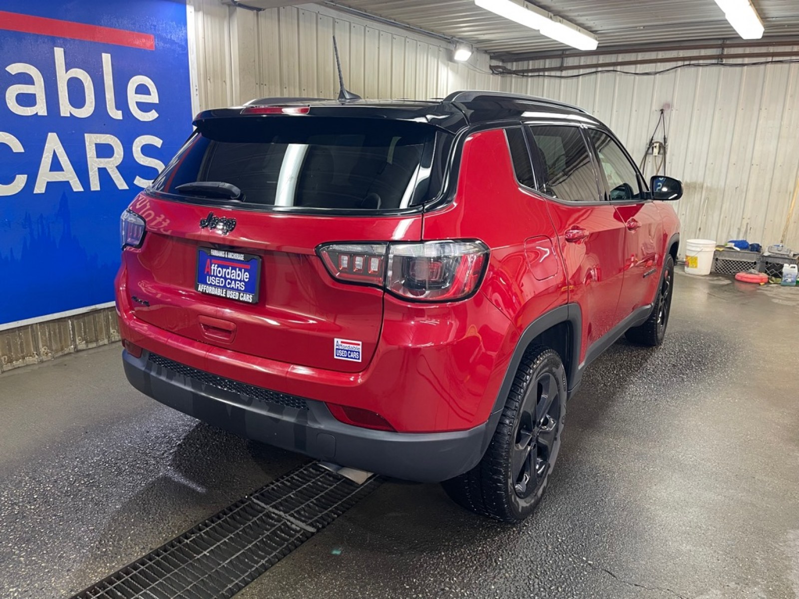 2021 RED JEEP COMPASS LATITUDE (3C4NJDBB7MT) with an 2.4L engine, Automatic transmission, located at 2525 S. Cushman, Fairbanks, AK, 99701, (907) 452-5707, 64.824036, -147.712311 - Photo#2