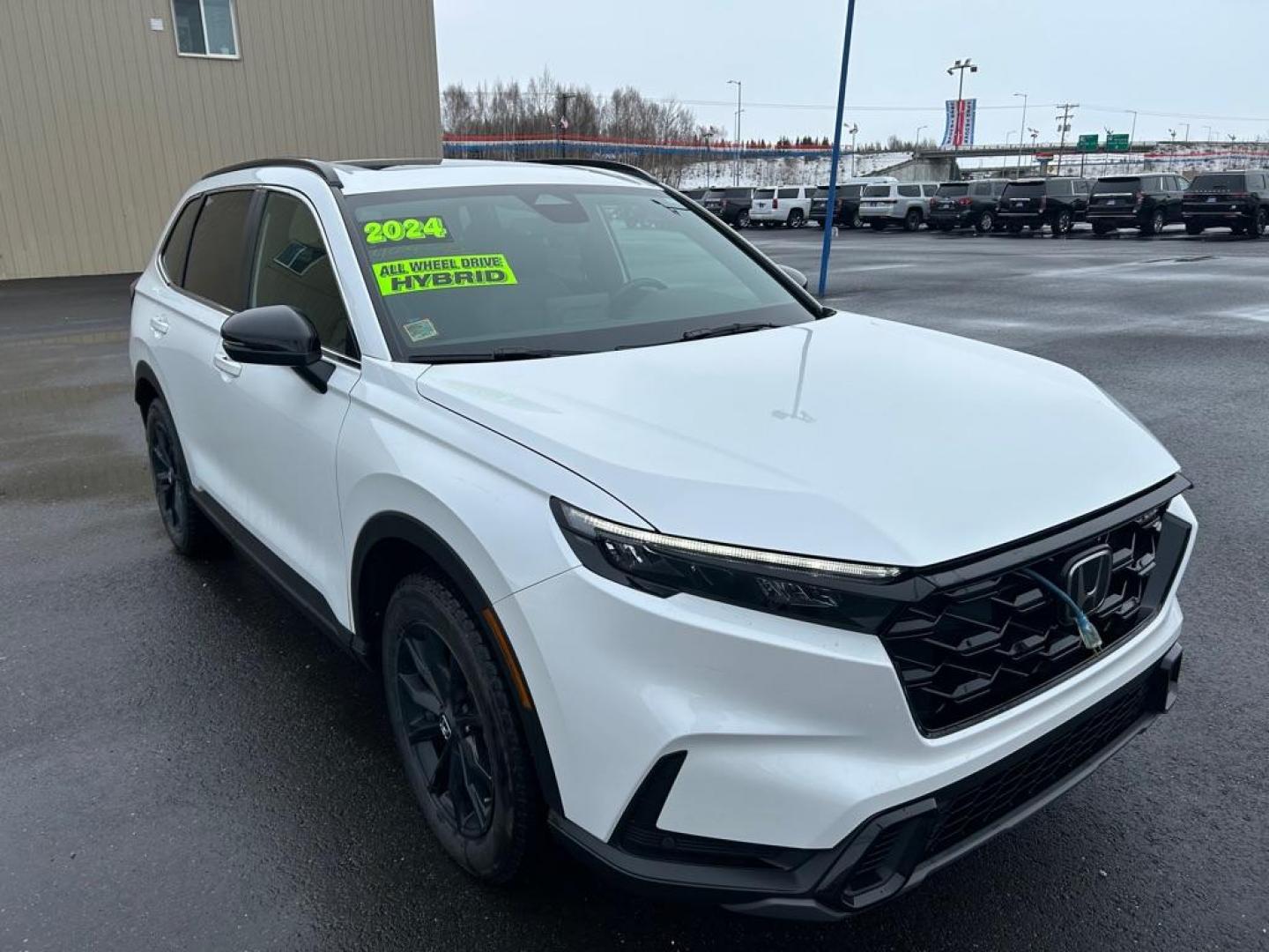 2024 WHITE HONDA CR-V SPORT-L (7FARS6H87RE) with an 2.0L engine, Continuously Variable transmission, located at 2525 S. Cushman, Fairbanks, AK, 99701, (907) 452-5707, 64.824036, -147.712311 - Photo#1