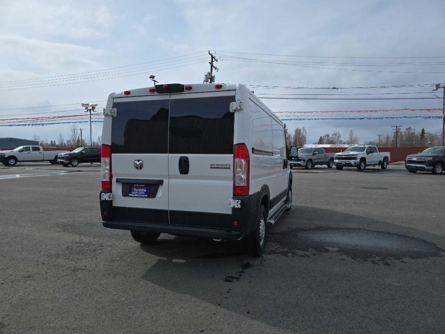 2025 WHITE RAM PROMASTER 2500 2500 STANDARD (3C6LRVVG4SE) with an 3.6L engine, Automatic transmission, located at 2525 S. Cushman, Fairbanks, AK, 99701, (907) 452-5707, 64.824036, -147.712311 - Photo#1