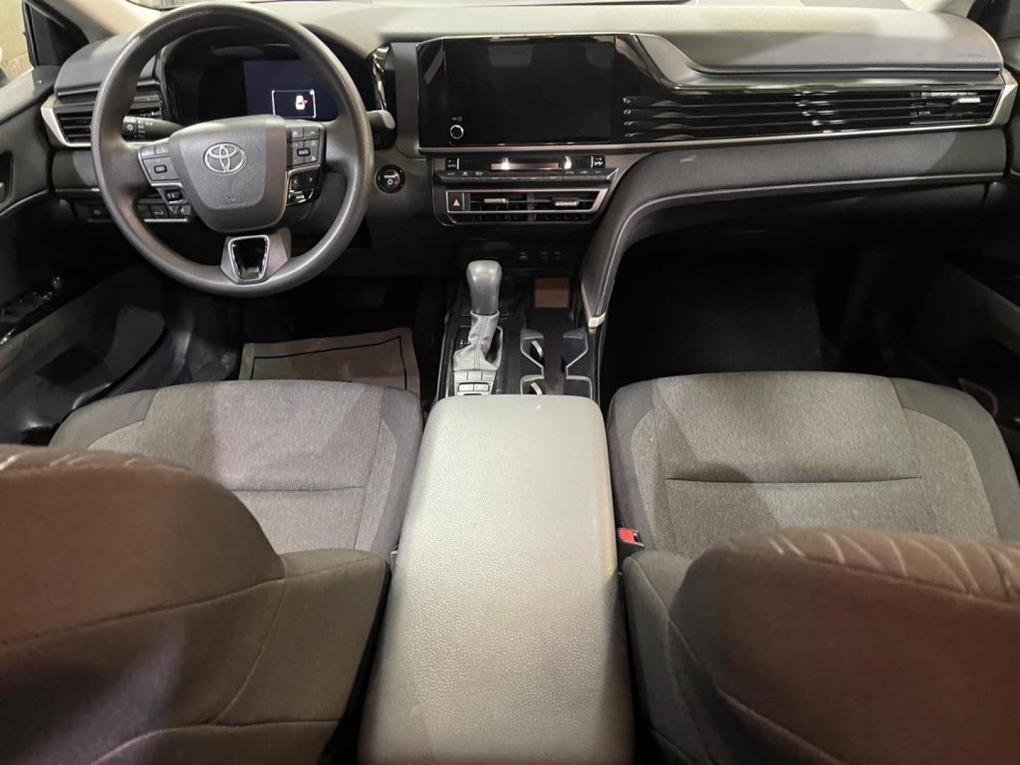 2025 WHITE TOYOTA CAMRY XSE (4T1DAACK2SU) with an 2.5L engine, Continuously Variable transmission, located at 2525 S. Cushman, Fairbanks, AK, 99701, (907) 452-5707, 64.824036, -147.712311 - Photo#5
