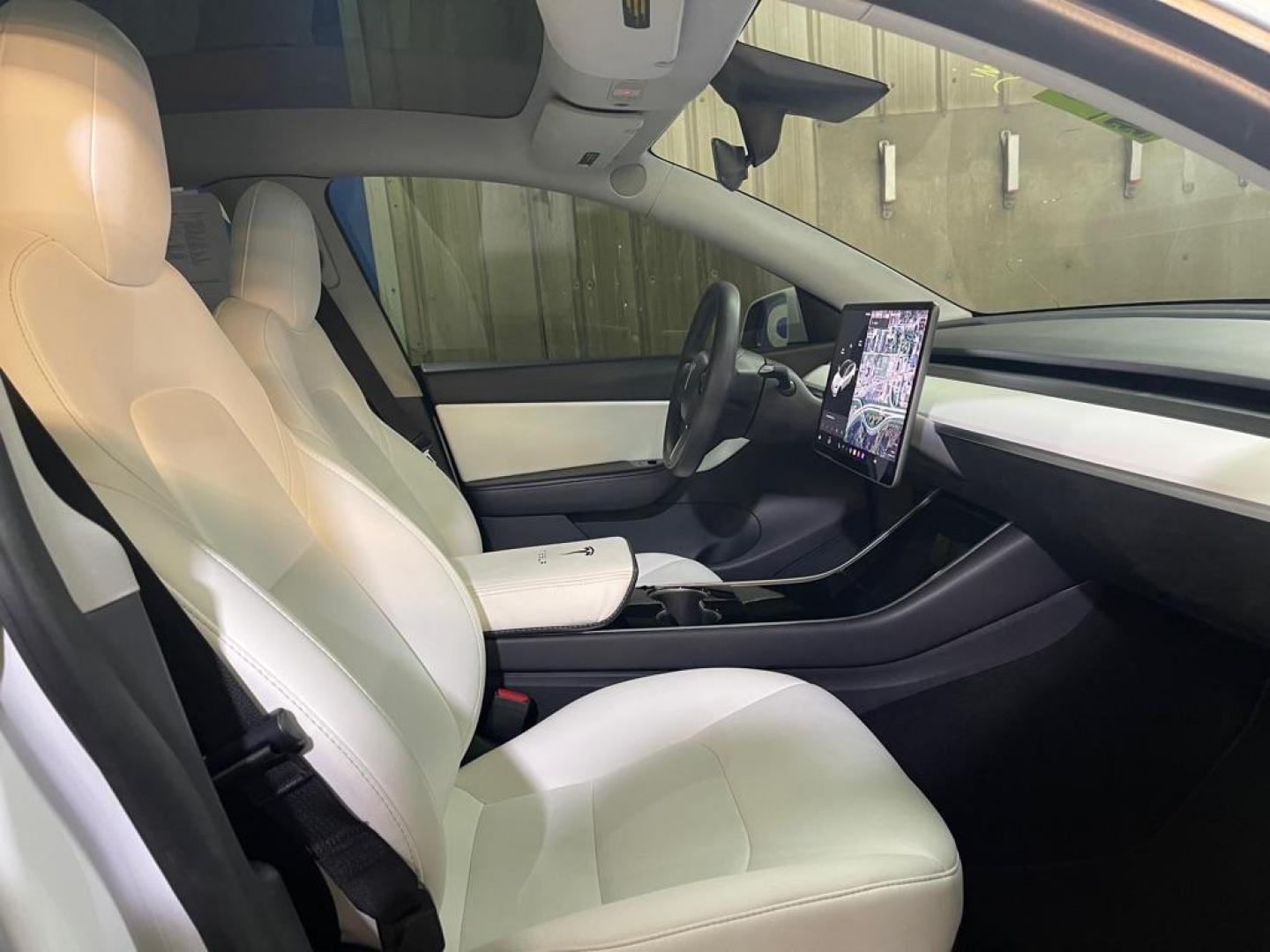 2020 WHITE TESLA MODEL Y (5YJYGDEF5LF) , Continuously Variable transmission, located at 2525 S. Cushman, Fairbanks, AK, 99701, (907) 452-5707, 64.824036, -147.712311 - Photo#3