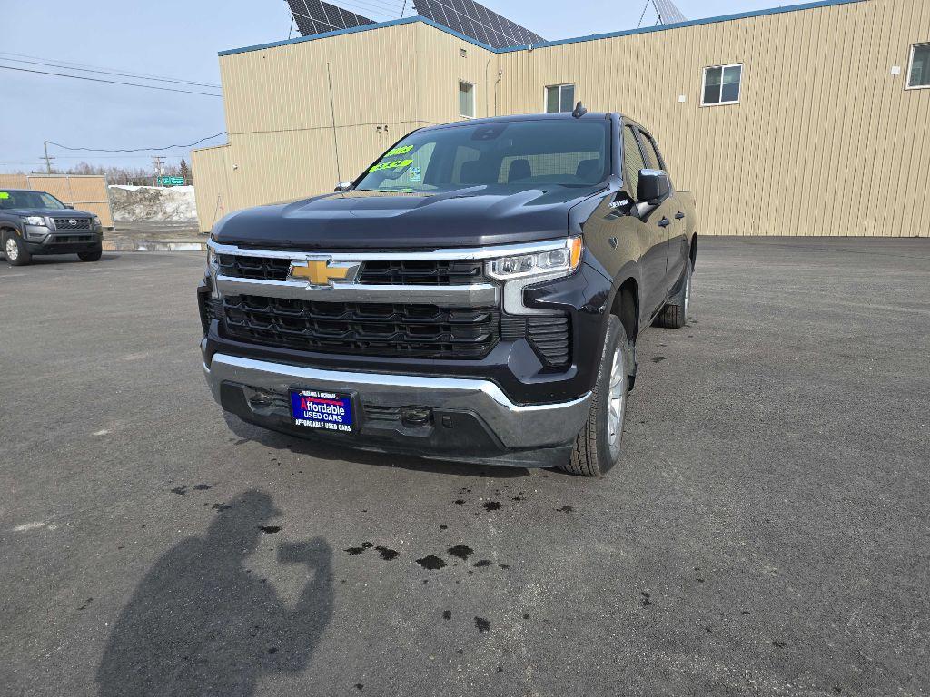 photo of 2023 CHEVROLET SILVERADO 1500 LT