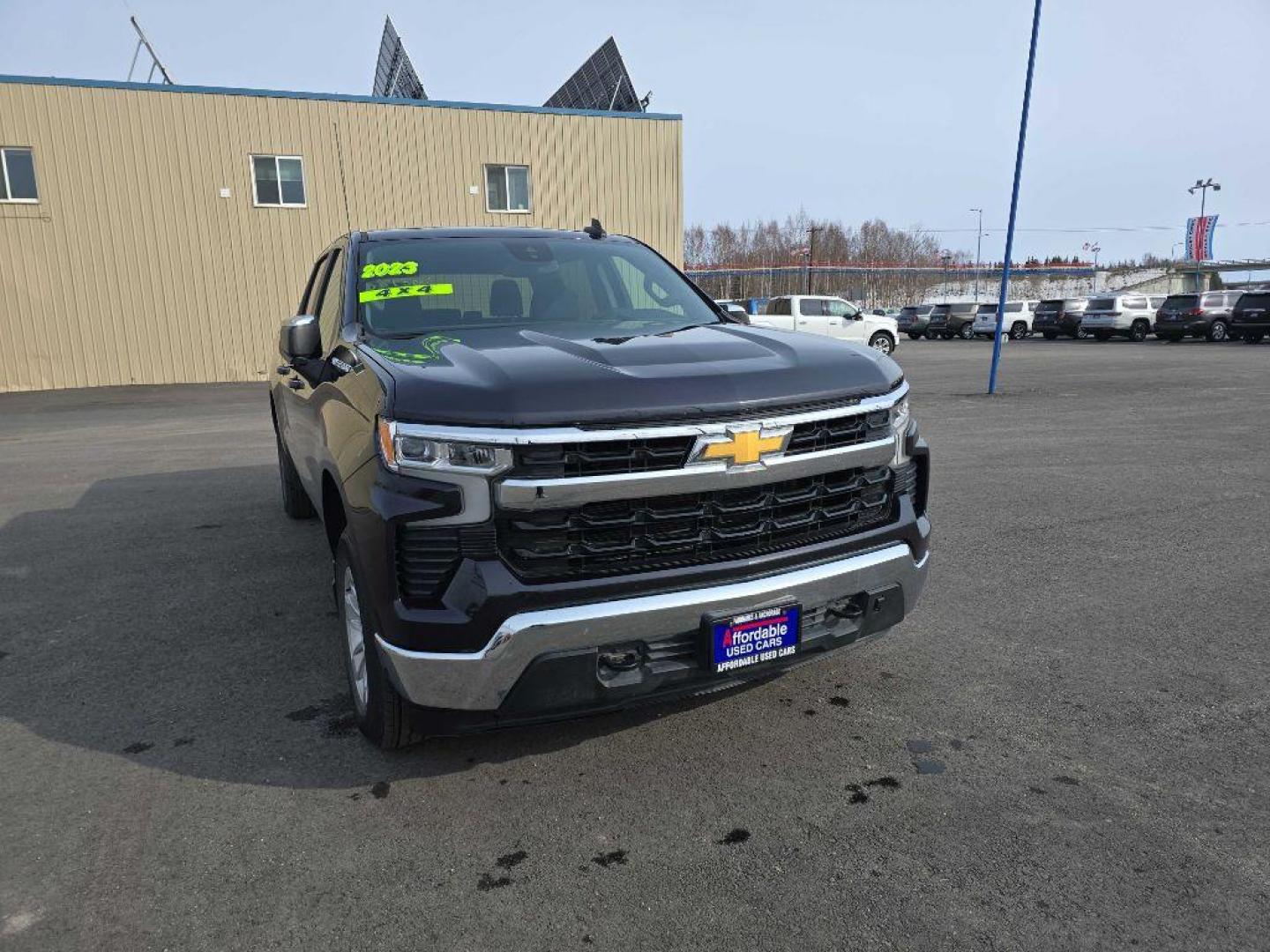 2023 BLACK CHEVROLET SILVERADO 1500 LT (1GCUDDED7PZ) with an 5.3L engine, Automatic transmission, located at 2525 S. Cushman, Fairbanks, AK, 99701, (907) 452-5707, 64.824036, -147.712311 - Photo#4