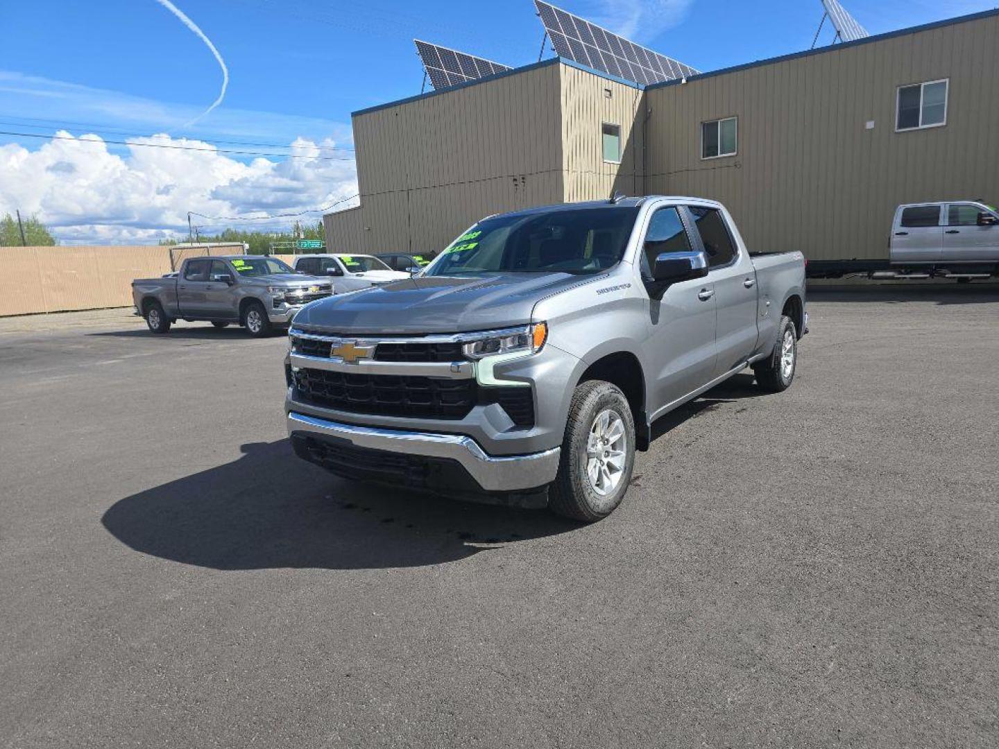 2023 SILVER CHEVROLET SILVERADO 1500 LT (1GCUDDED2PZ) with an 5.3L engine, Automatic transmission, located at 2525 S. Cushman, Fairbanks, AK, 99701, (907) 452-5707, 64.824036, -147.712311 - Photo#3