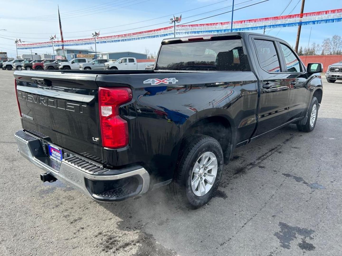2023 BLACK CHEVROLET SILVERADO 1500 LT (3GCUDDED9PG) with an 5.3L engine, Automatic transmission, located at 2525 S. Cushman, Fairbanks, AK, 99701, (907) 452-5707, 64.824036, -147.712311 - Photo#2