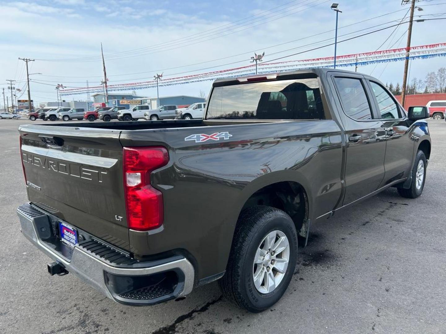 2023 BROWN CHEVROLET SILVERADO 1500 LT (1GCUDDEDXPZ) with an 5.3L engine, Automatic transmission, located at 2525 S. Cushman, Fairbanks, AK, 99701, (907) 452-5707, 64.824036, -147.712311 - Photo#2