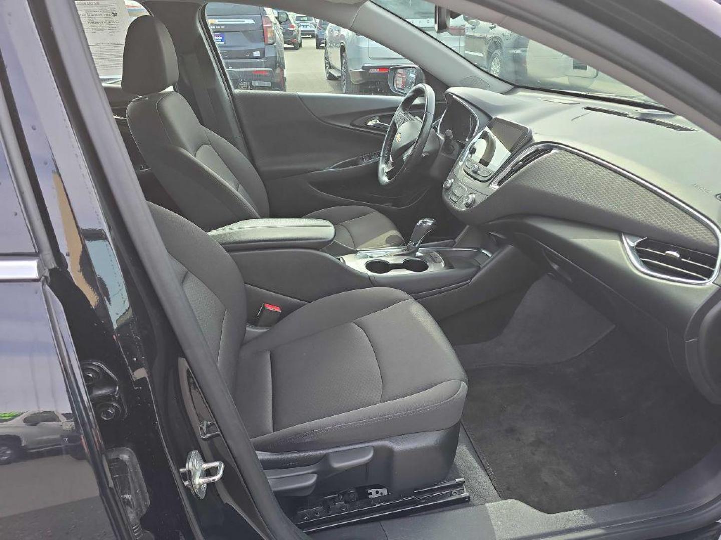 2018 BLACK CHEVROLET MALIBU LT (1G1ZD5ST2JF) with an 1.5L engine, Automatic transmission, located at 2525 S. Cushman, Fairbanks, AK, 99701, (907) 452-5707, 64.824036, -147.712311 - Photo#3