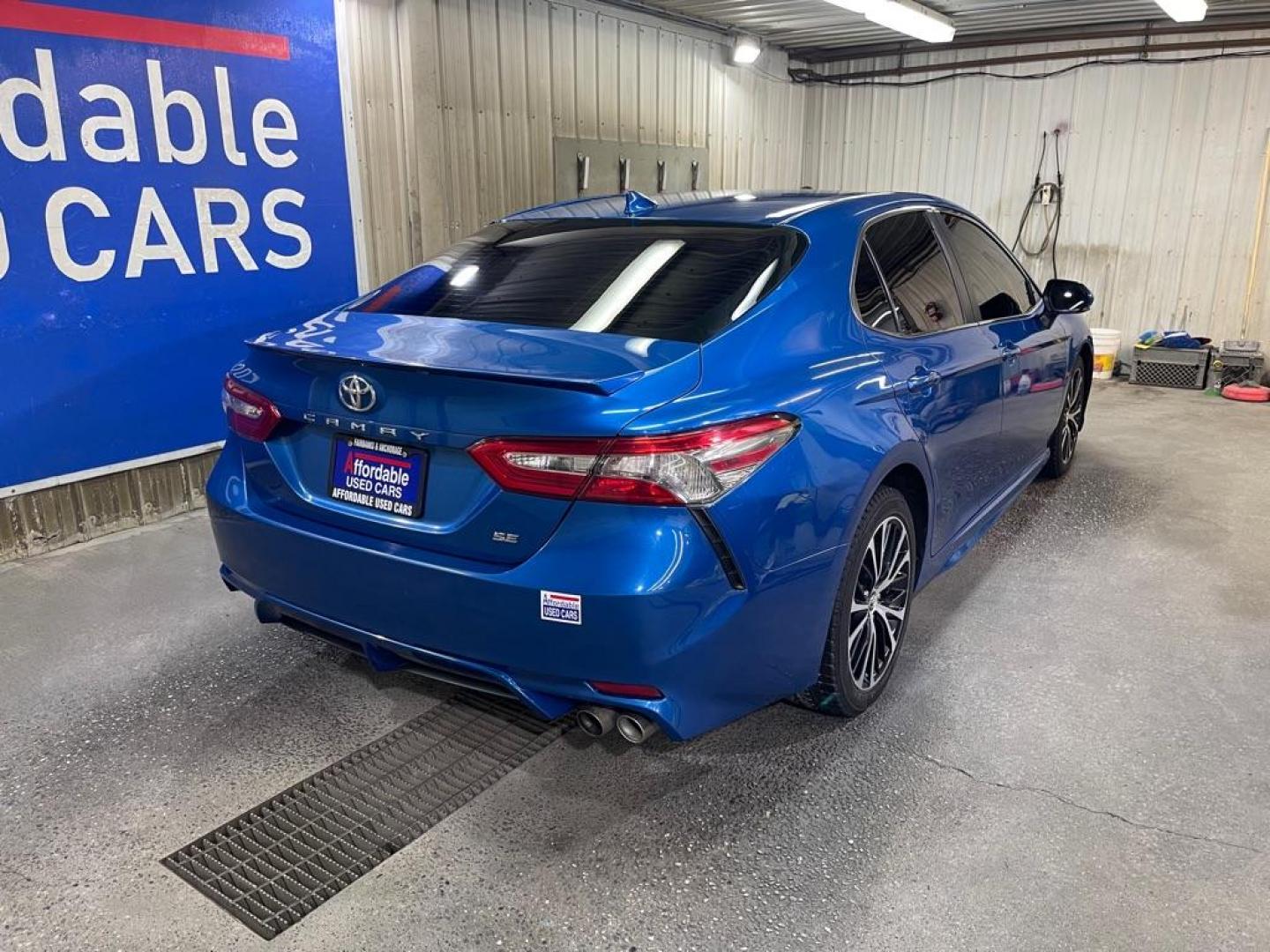 2019 BLUE TOYOTA CAMRY SE (4T1B11HK4KU) with an 2.5L engine, Automatic transmission, located at 2525 S. Cushman, Fairbanks, AK, 99701, (907) 452-5707, 64.824036, -147.712311 - Photo#2