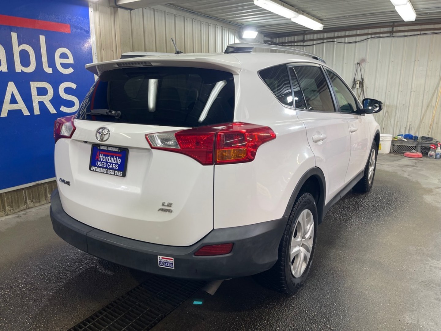 2015 WHITE TOYOTA RAV4 LE (2T3BFREV1FW) with an 2.5L engine, Automatic transmission, located at 2525 S. Cushman, Fairbanks, AK, 99701, (907) 452-5707, 64.824036, -147.712311- Photo#2