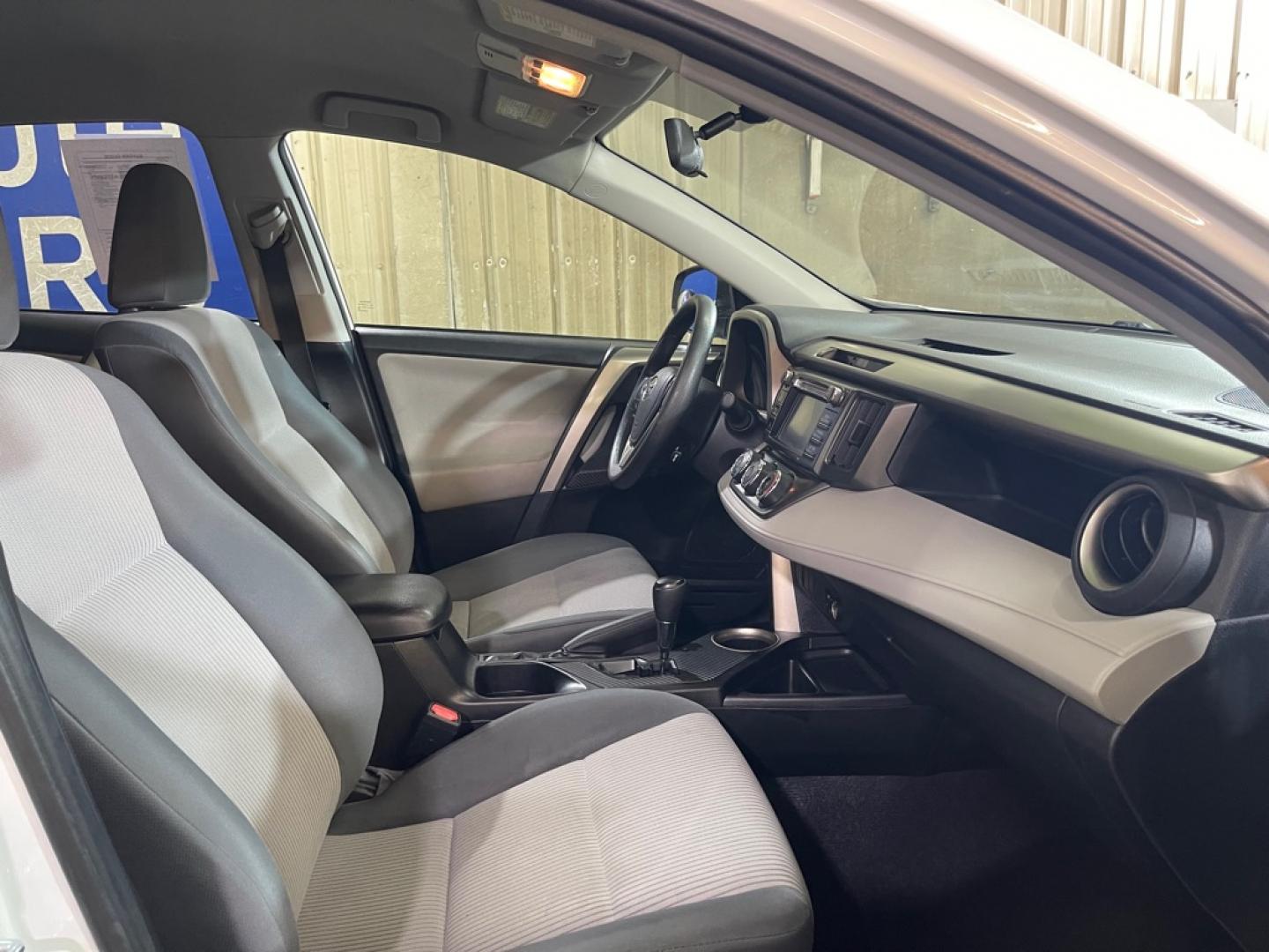 2015 WHITE TOYOTA RAV4 LE (2T3BFREV1FW) with an 2.5L engine, Automatic transmission, located at 2525 S. Cushman, Fairbanks, AK, 99701, (907) 452-5707, 64.824036, -147.712311- Photo#3