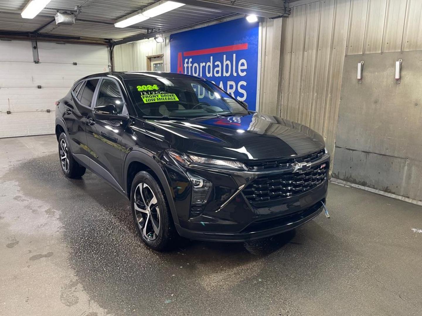 2024 BLACK CHEVROLET TRAX 1RS (KL77LGE25RC) with an 1.2L engine, Automatic transmission, located at 2525 S. Cushman, Fairbanks, AK, 99701, (907) 452-5707, 64.824036, -147.712311 - Photo#0