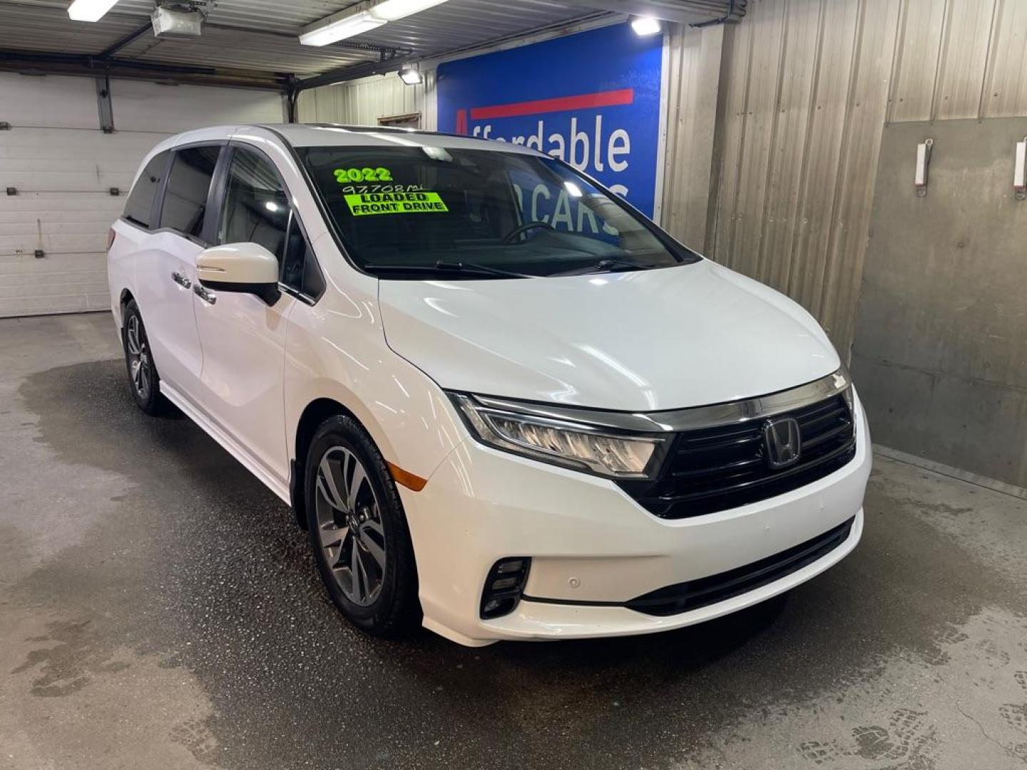 2022 WHITE HONDA ODYSSEY TOURING (5FNRL6H81NB) with an 3.5L engine, Automatic transmission, located at 2525 S. Cushman, Fairbanks, AK, 99701, (907) 452-5707, 64.824036, -147.712311 - Photo#0