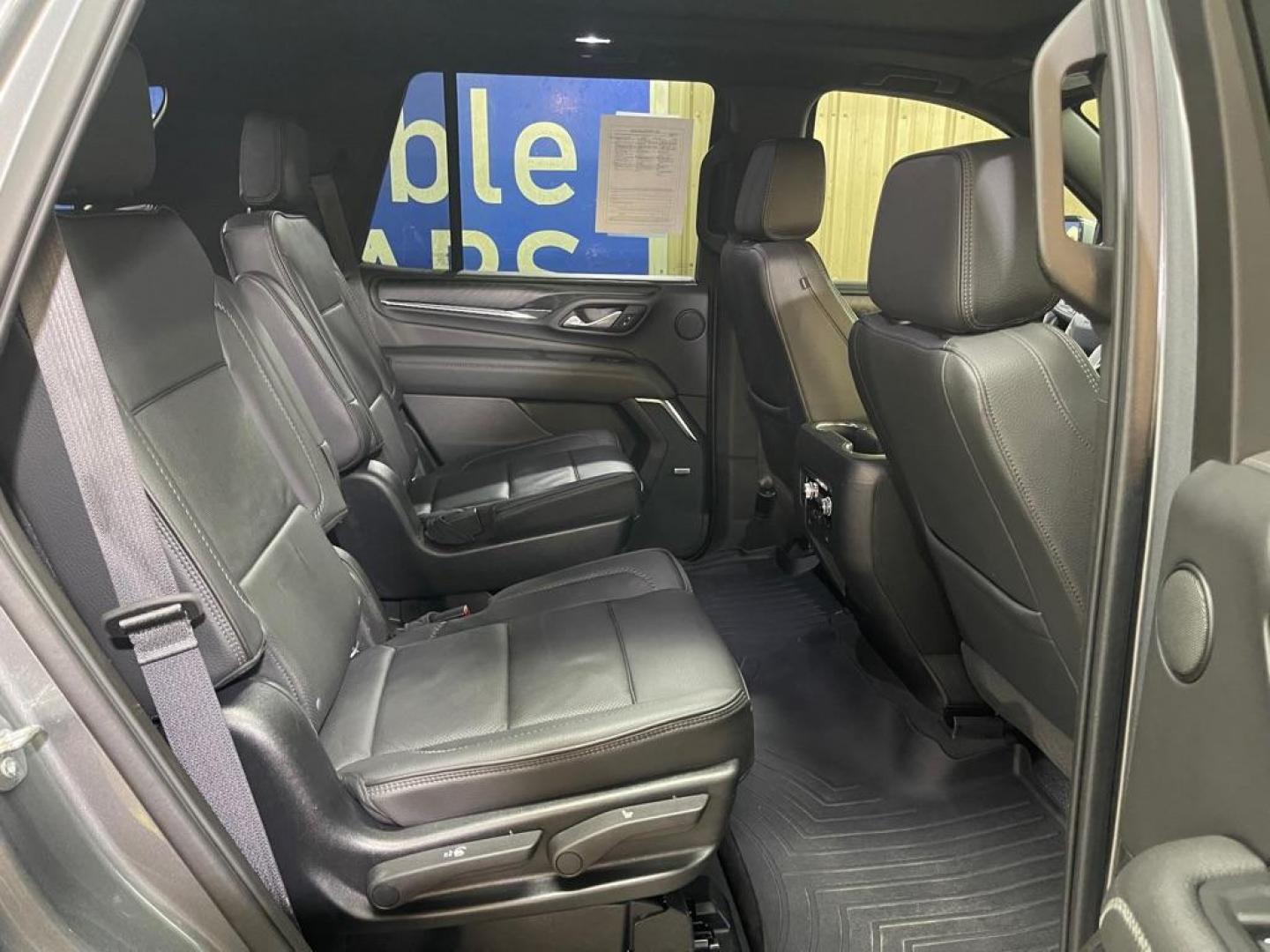 2021 GRAY GMC YUKON DENALI (1GKS2DKL4MR) with an 6.2L engine, Automatic transmission, located at 2525 S. Cushman, Fairbanks, AK, 99701, (907) 452-5707, 64.824036, -147.712311 - Photo#4