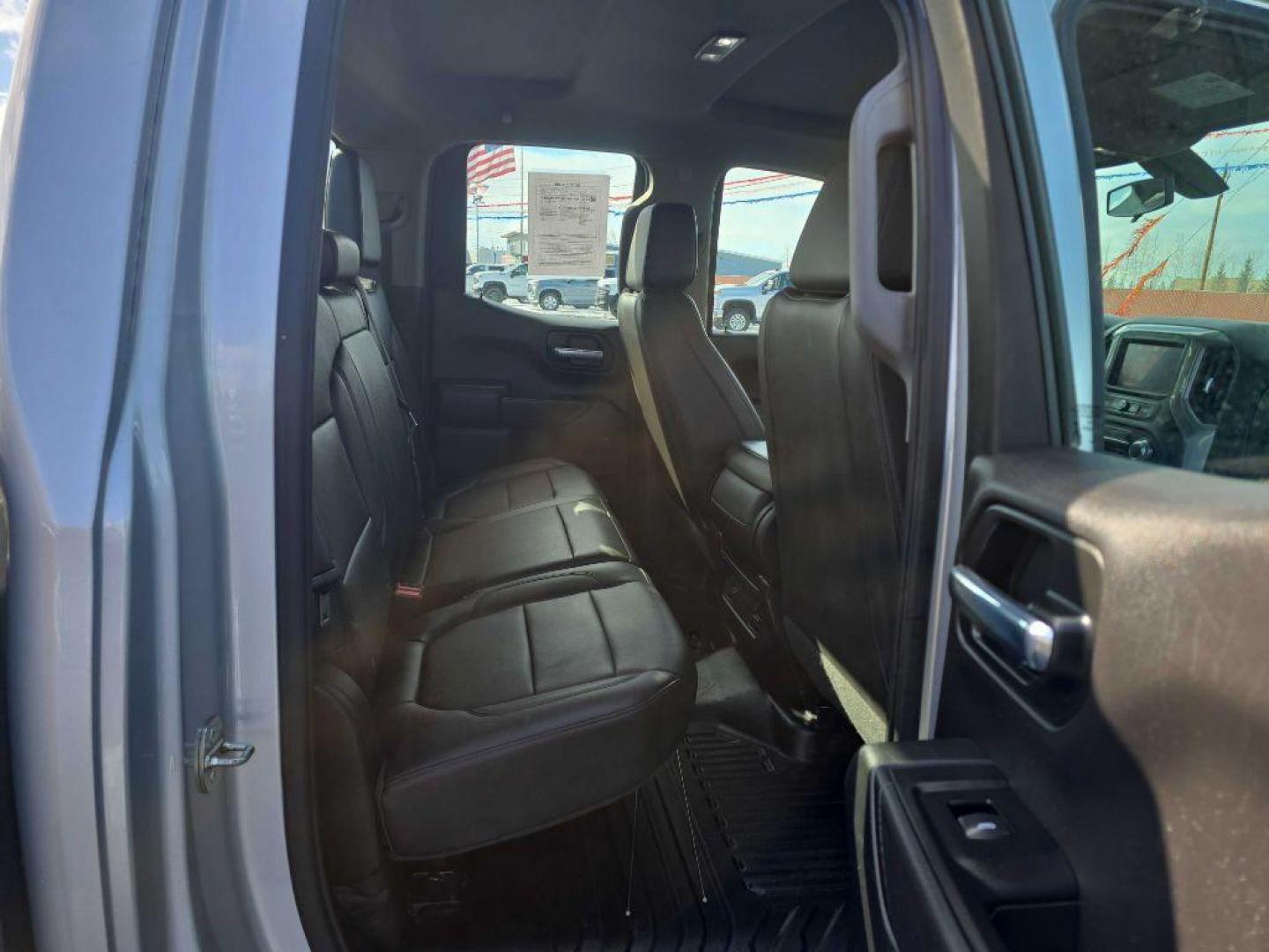 2021 SILVER GMC SIERRA 1500 (1GTR9AEF5MZ) with an 5.3L engine, Automatic transmission, located at 2525 S. Cushman, Fairbanks, AK, 99701, (907) 452-5707, 64.824036, -147.712311 - Photo#6