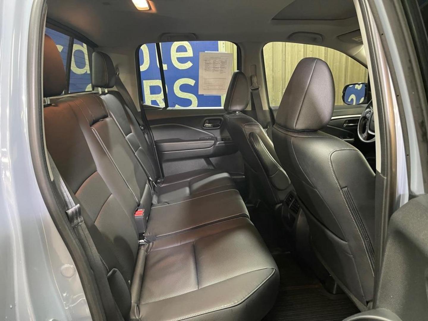 2022 GRAY HONDA RIDGELINE RTL (5FPYK3F75NB) with an 3.5L engine, Automatic transmission, located at 2525 S. Cushman, Fairbanks, AK, 99701, (907) 452-5707, 64.824036, -147.712311 - Photo#4