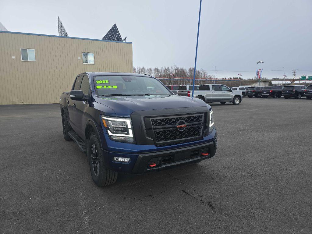 photo of 2022 NISSAN TITAN SV