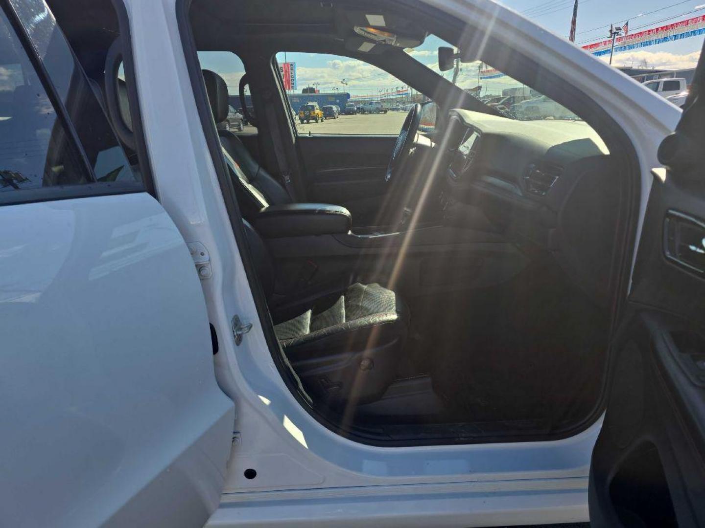 2024 WHITE DODGE DURANGO GT (1C4RDJDG6RC) with an 3.6L engine, Automatic transmission, located at 2525 S. Cushman, Fairbanks, AK, 99701, (907) 452-5707, 64.824036, -147.712311 - Photo#3