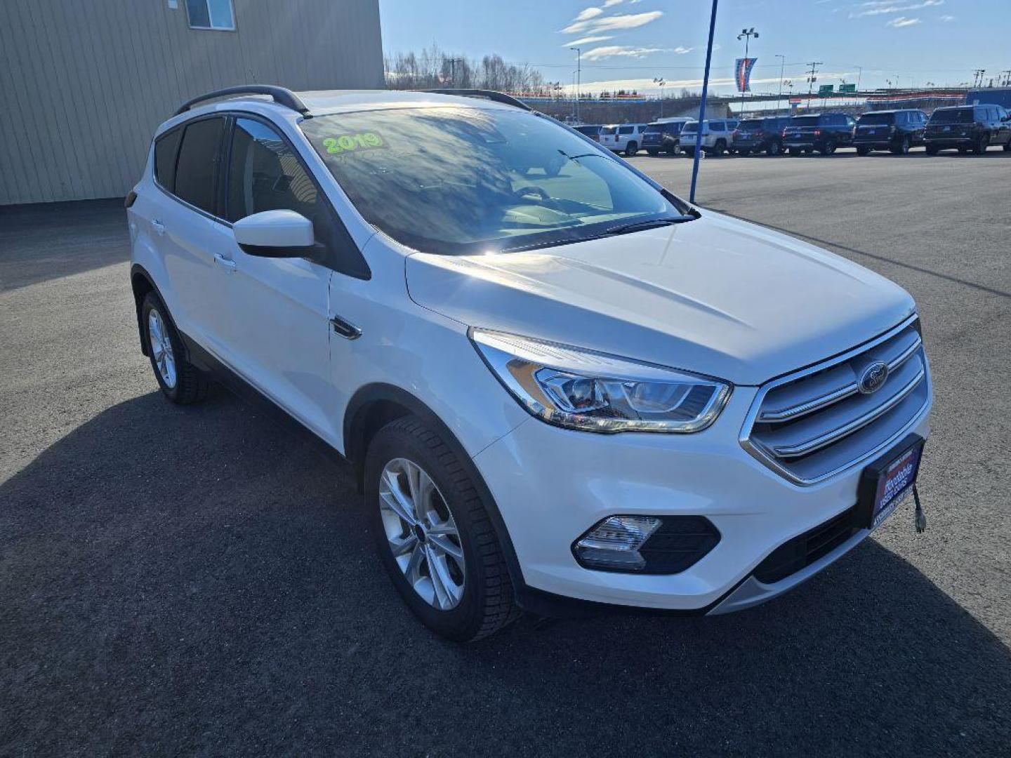 2019 WHITE FORD ESCAPE SEL (1FMCU9HD1KU) with an 1.5L engine, Automatic transmission, located at 2525 S. Cushman, Fairbanks, AK, 99701, (907) 452-5707, 64.824036, -147.712311 - Photo#0