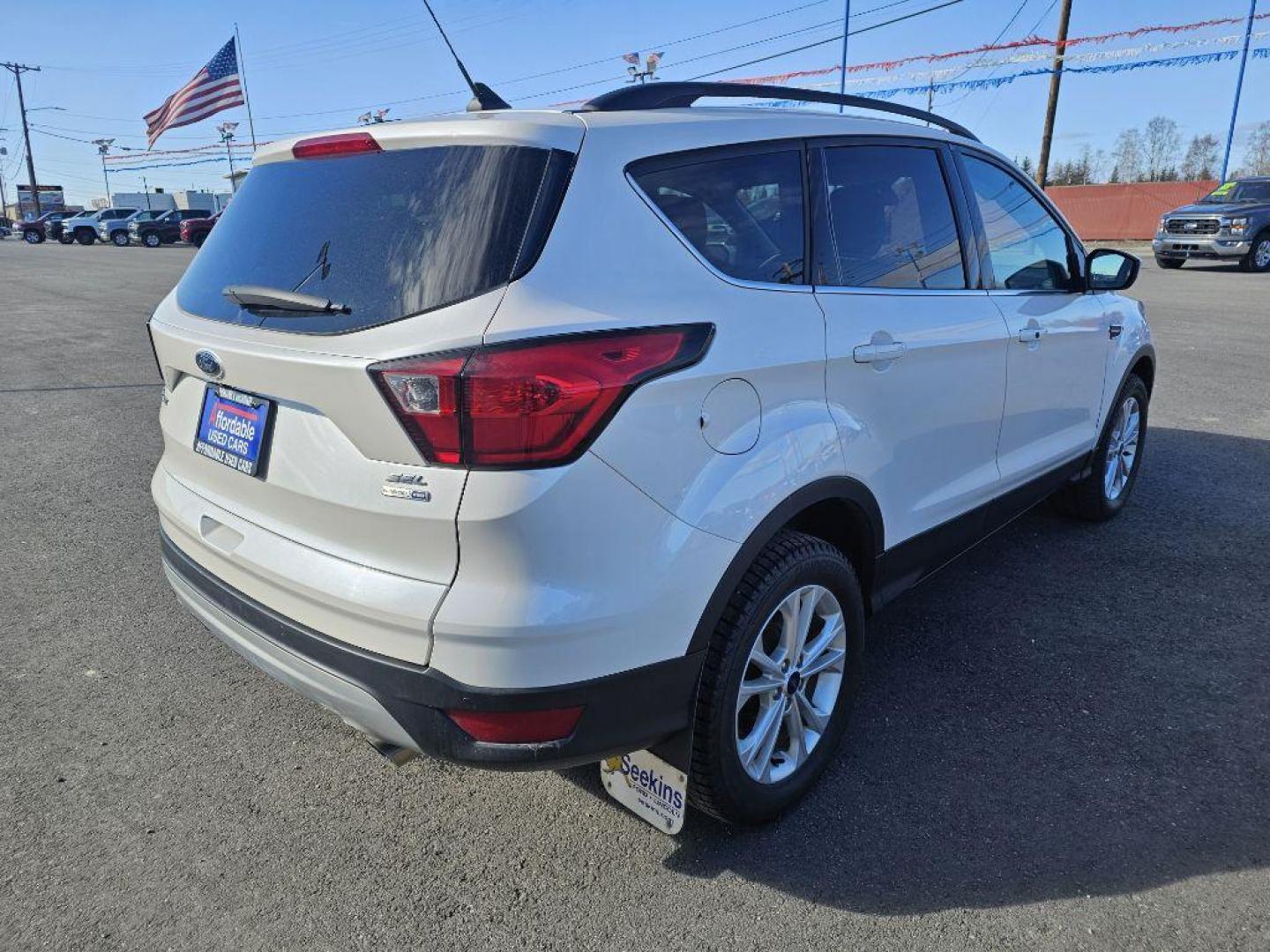 2019 WHITE FORD ESCAPE SEL (1FMCU9HD1KU) with an 1.5L engine, Automatic transmission, located at 2525 S. Cushman, Fairbanks, AK, 99701, (907) 452-5707, 64.824036, -147.712311 - Photo#2