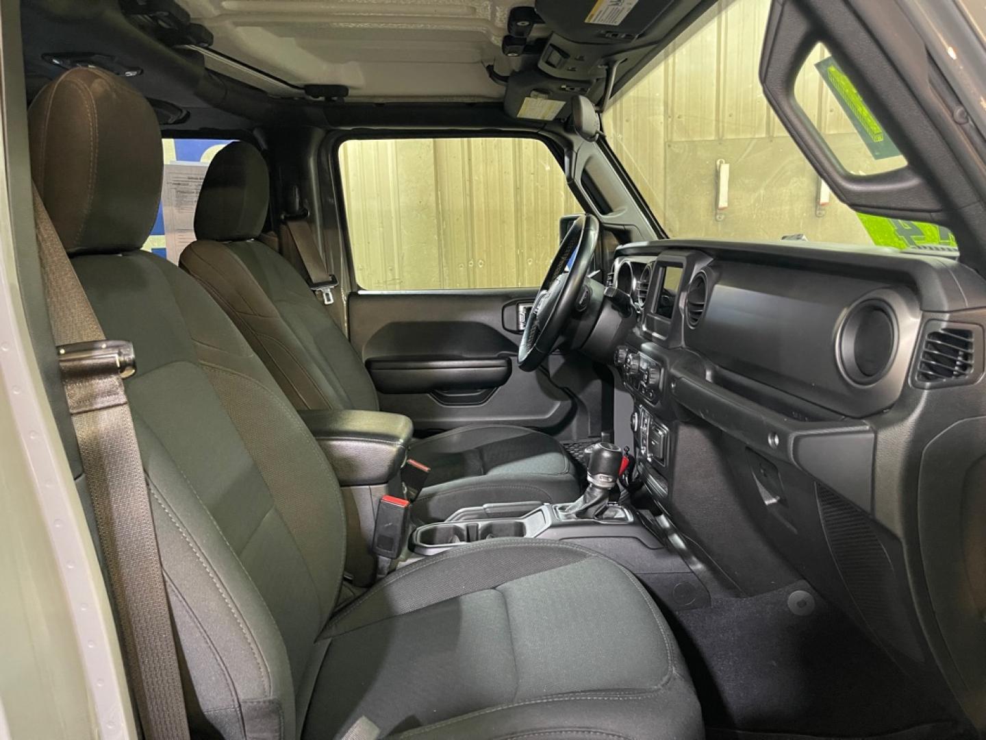 2021 GREEN JEEP GLADIATOR SPORT (1C6HJTAG9ML) with an 3.6L engine, Automatic transmission, located at 2525 S. Cushman, Fairbanks, AK, 99701, (907) 452-5707, 64.824036, -147.712311- Photo#3