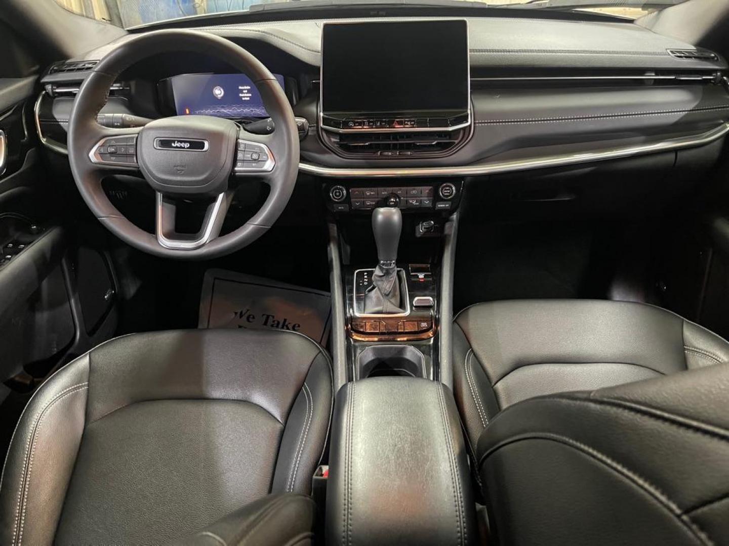 2024 SILVER JEEP COMPASS LIMITED (3C4NJDCN0RT) with an 2.0L engine, Automatic transmission, located at 2525 S. Cushman, Fairbanks, AK, 99701, (907) 452-5707, 64.824036, -147.712311 - Photo#5