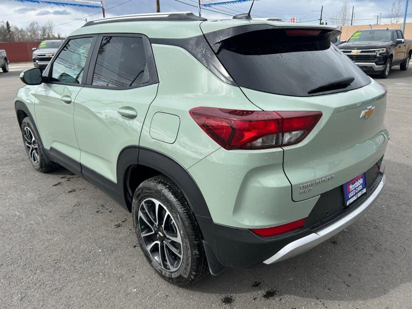 2025 GREEN CHEVROLET TRAILBLAZER LT (KL79MRSL0SB) with an 1.3L engine, Automatic transmission, located at 2525 S. Cushman, Fairbanks, AK, 99701, (907) 452-5707, 64.824036, -147.712311 - Photo#3