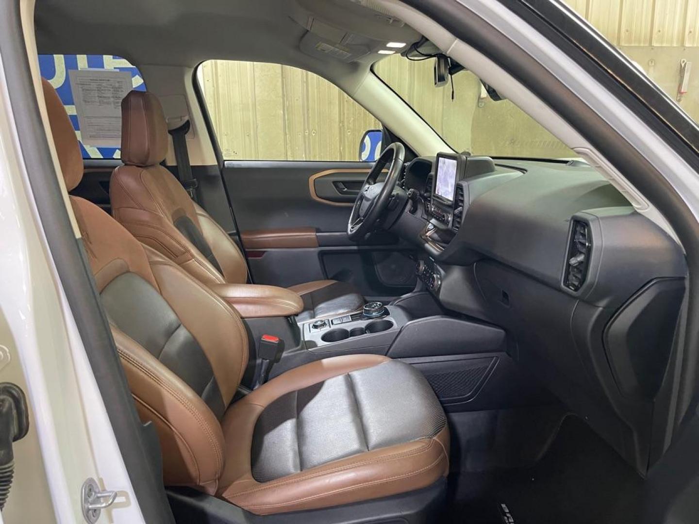 2023 WHITE FORD BRONCO SPORT BADLANDS (3FMCR9D90PR) with an 2.0L engine, Automatic transmission, located at 2525 S. Cushman, Fairbanks, AK, 99701, (907) 452-5707, 64.824036, -147.712311 - Photo#3