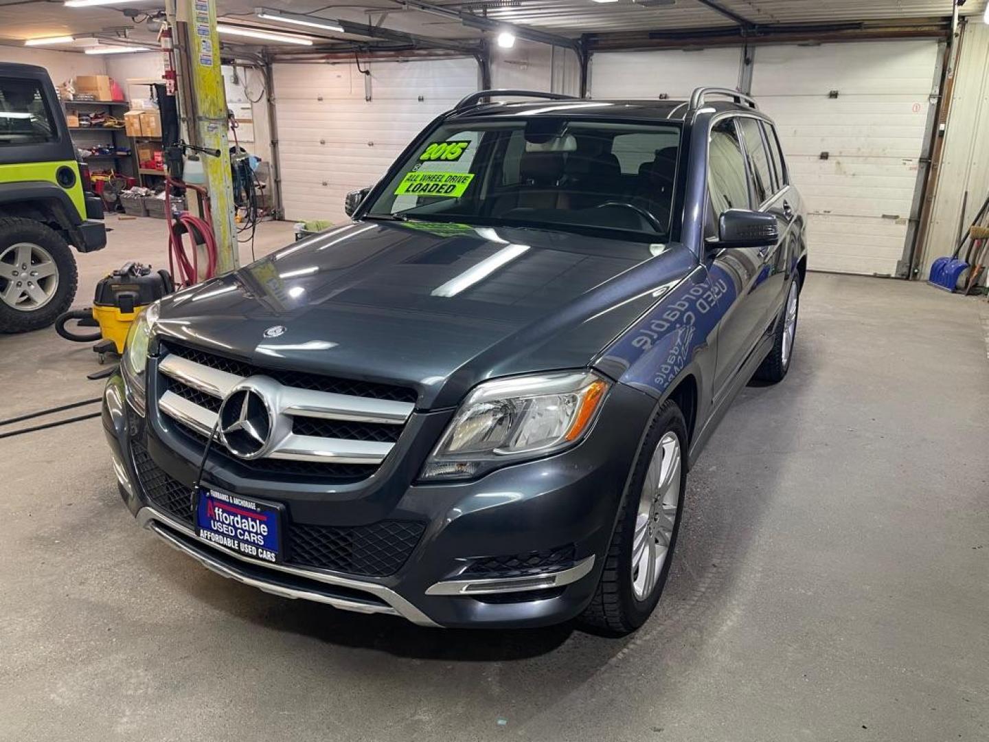 2015 GRAY MERCEDES-BENZ GLK 350 4MATIC (WDCGG8JB5FG) with an 3.5L engine, Automatic transmission, located at 2525 S. Cushman, Fairbanks, AK, 99701, (907) 452-5707, 64.824036, -147.712311 - Photo#1